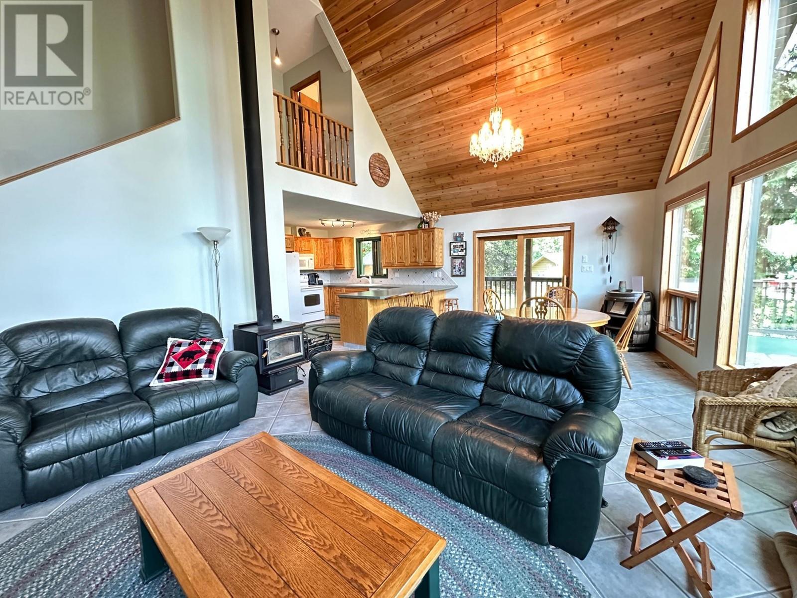 1360 Frisk Road, Christina Lake, British Columbia  V0H 1E0 - Photo 25 - 2478958