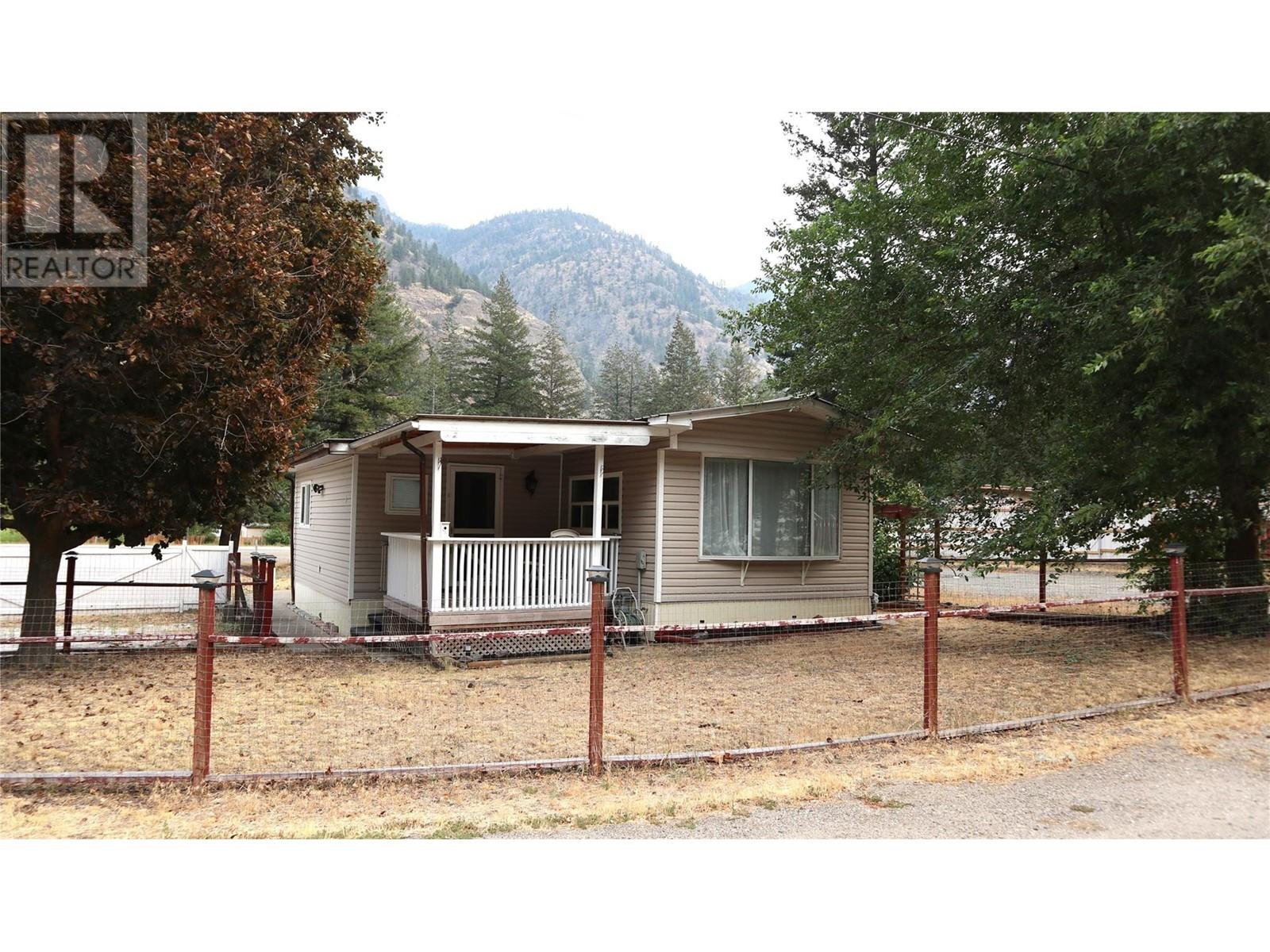 1514 Hwy 3a Unit# 1, Olalla, British Columbia  V0X 1N6 - Photo 1 - 10321196