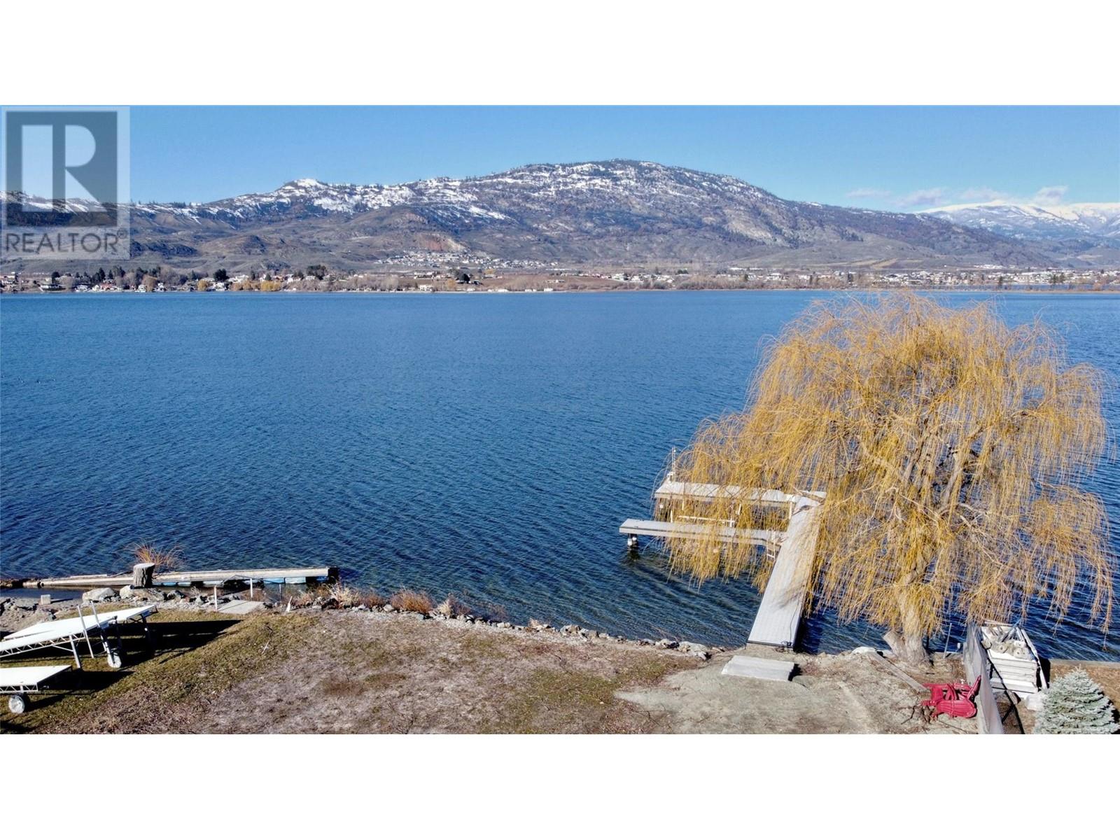 2414 Lakeshore Drive, Osoyoos, British Columbia  V0H 1V6 - Photo 17 - 10321722