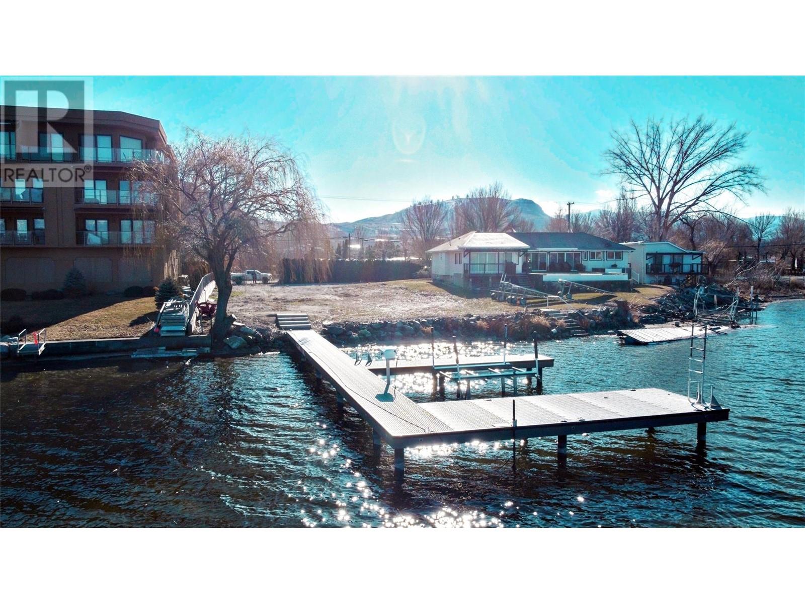 2414 Lakeshore Drive, Osoyoos, British Columbia  V0H 1V6 - Photo 18 - 10321722