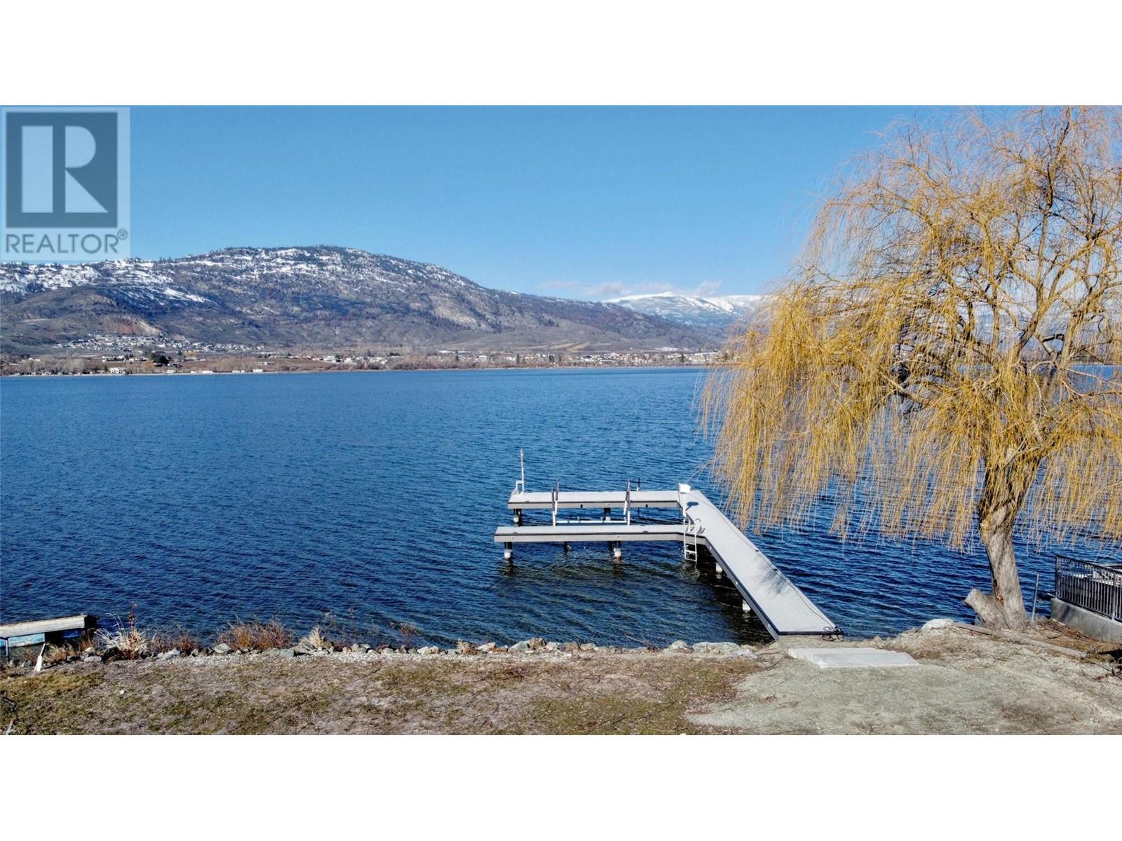 2414 Lakeshore Drive, Osoyoos, British Columbia  V0H 1V6 - Photo 22 - 10321722