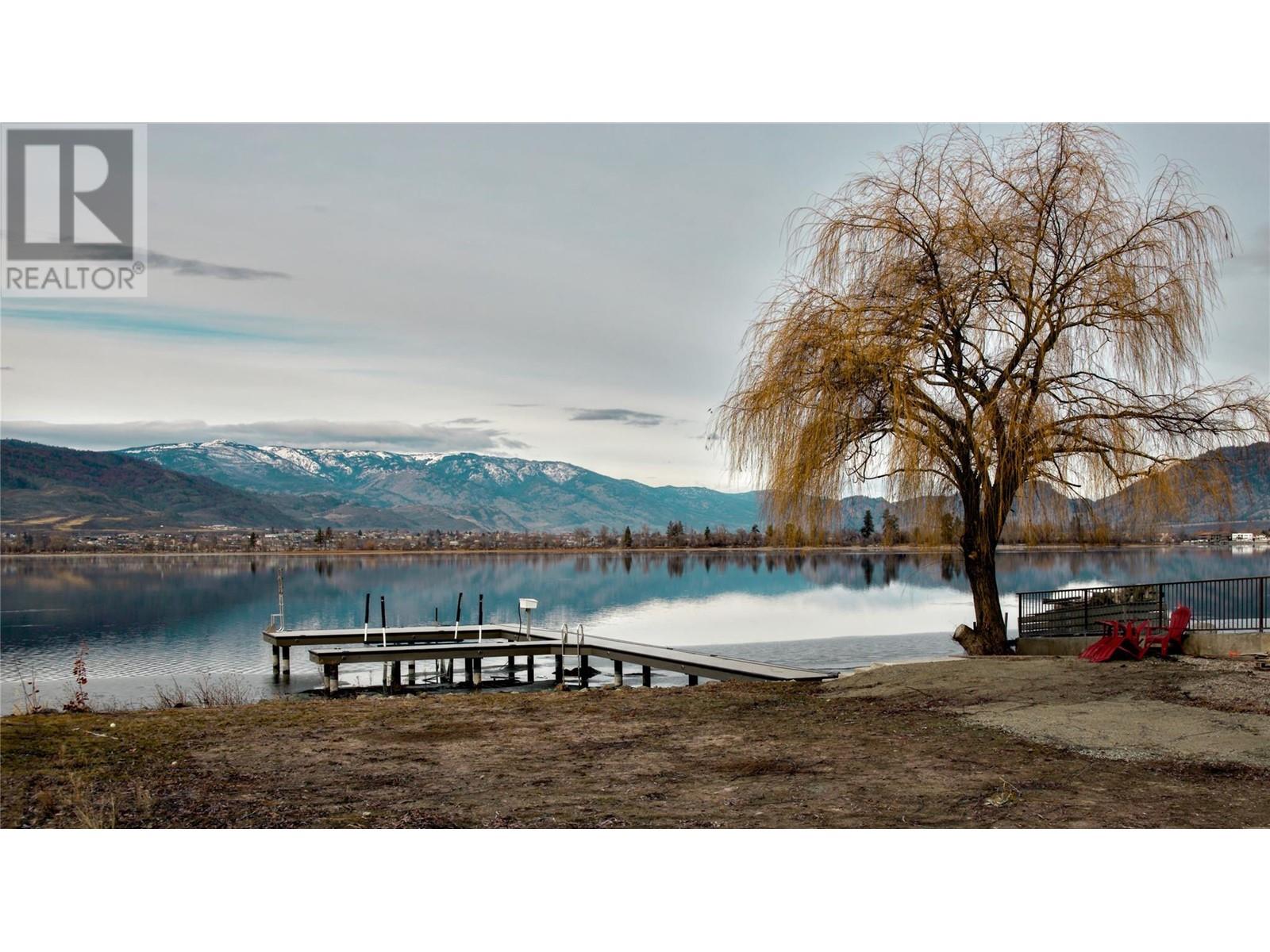 2414 Lakeshore Drive, Osoyoos, British Columbia  V0H 1V6 - Photo 5 - 10321722