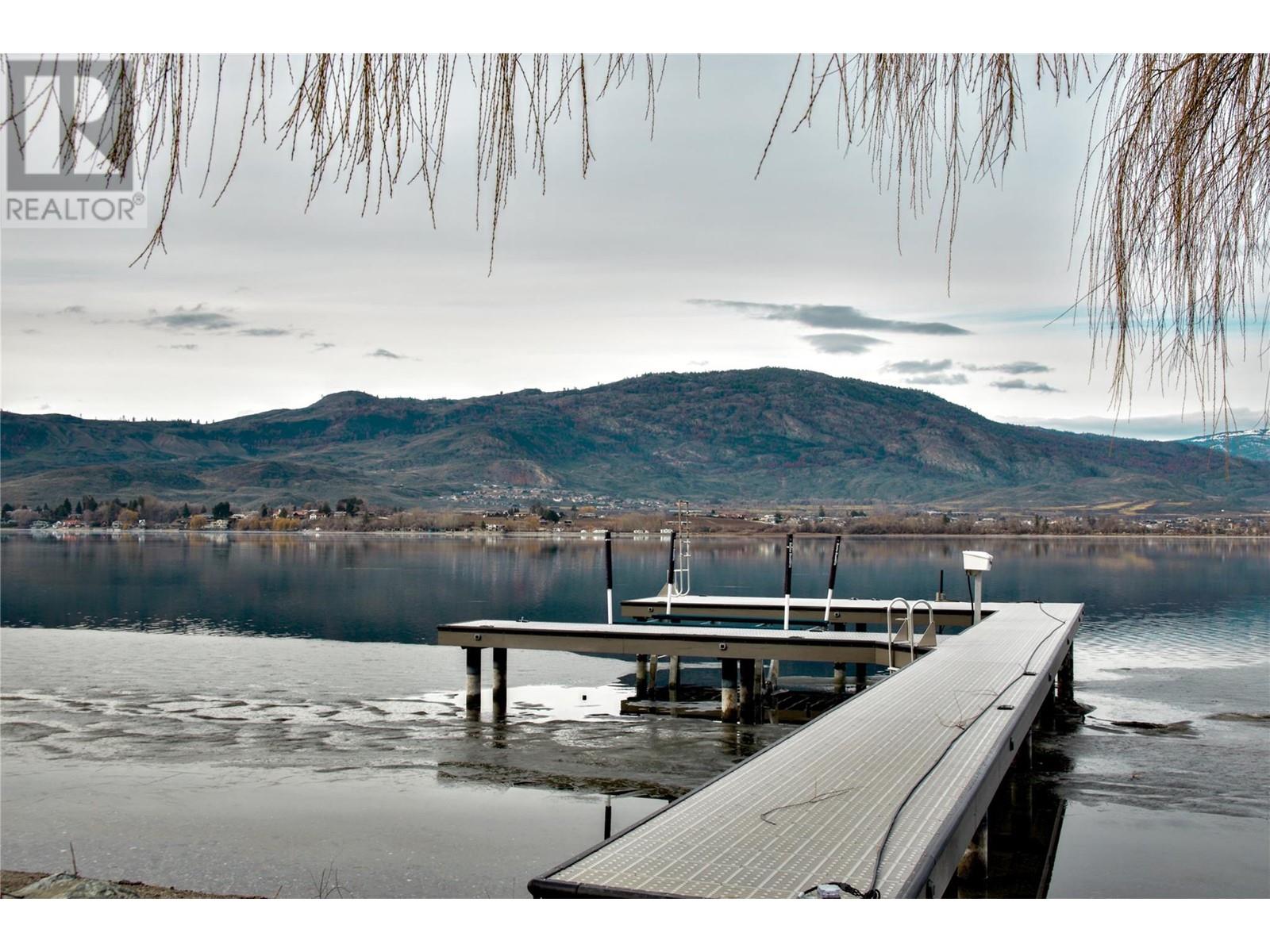 2414 Lakeshore Drive, Osoyoos, British Columbia  V0H 1V6 - Photo 6 - 10321722