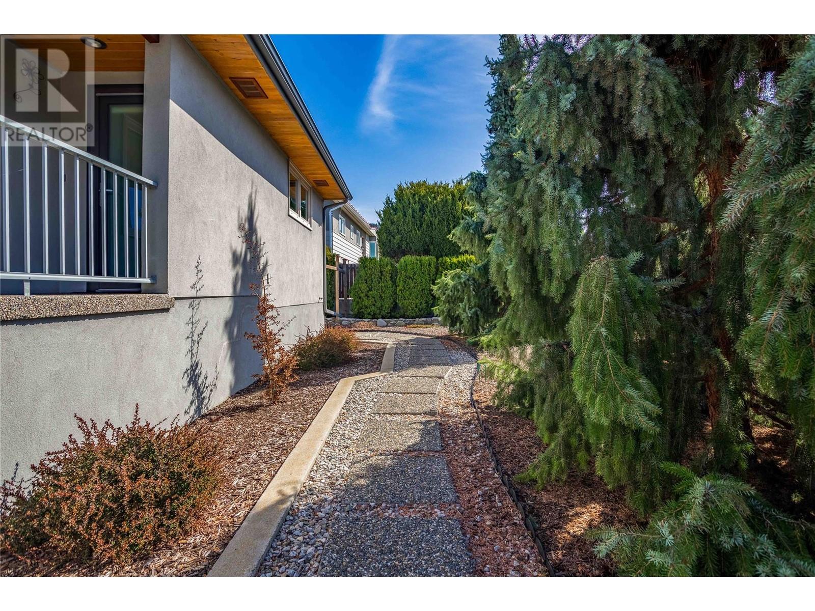 901 Barrington Avenue, Penticton, British Columbia  V2A 1S2 - Photo 6 - 10321834