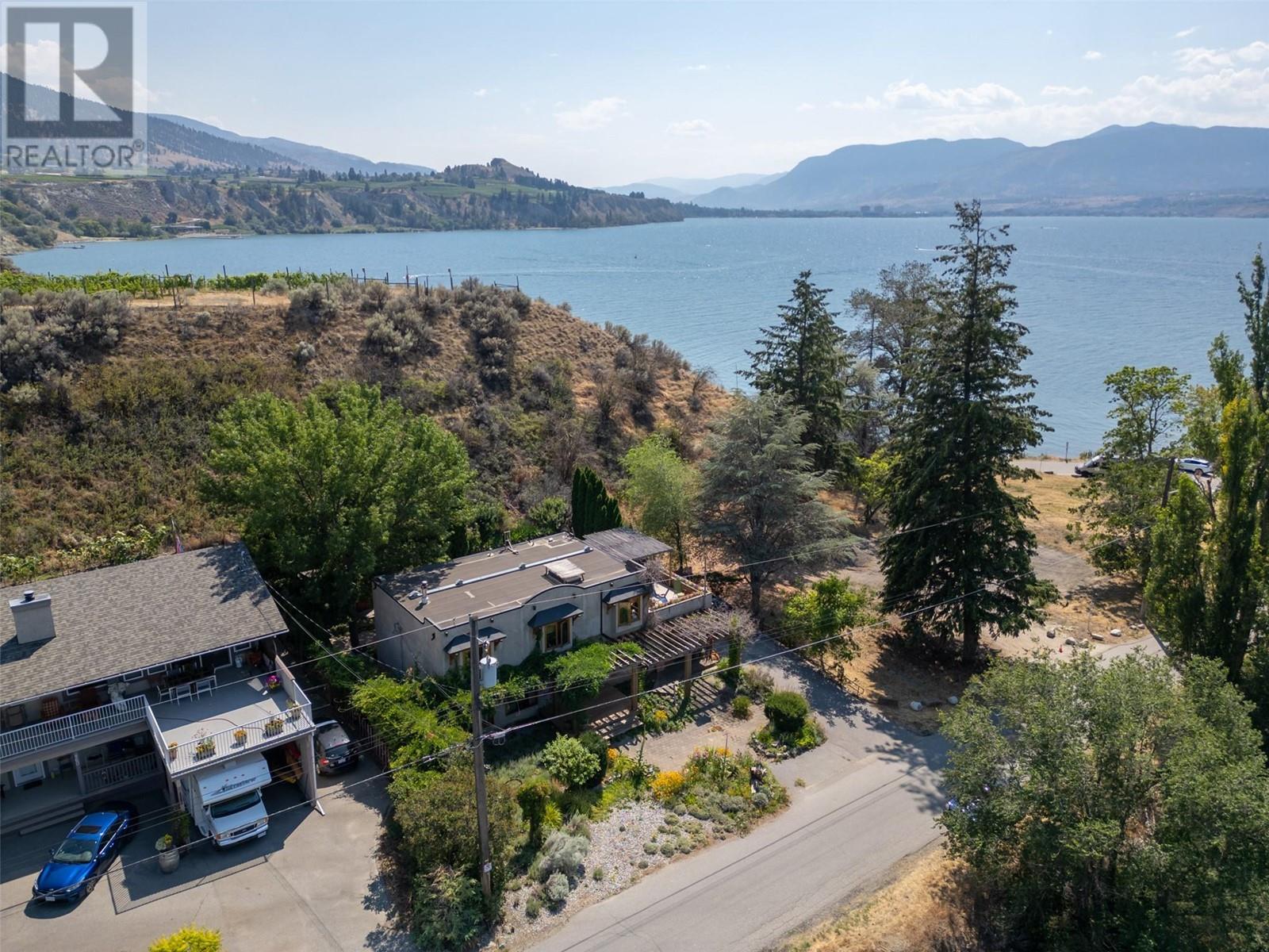 830 Three Mile Road, Penticton, British Columbia  V2A 8T7 - Photo 2 - 10321863