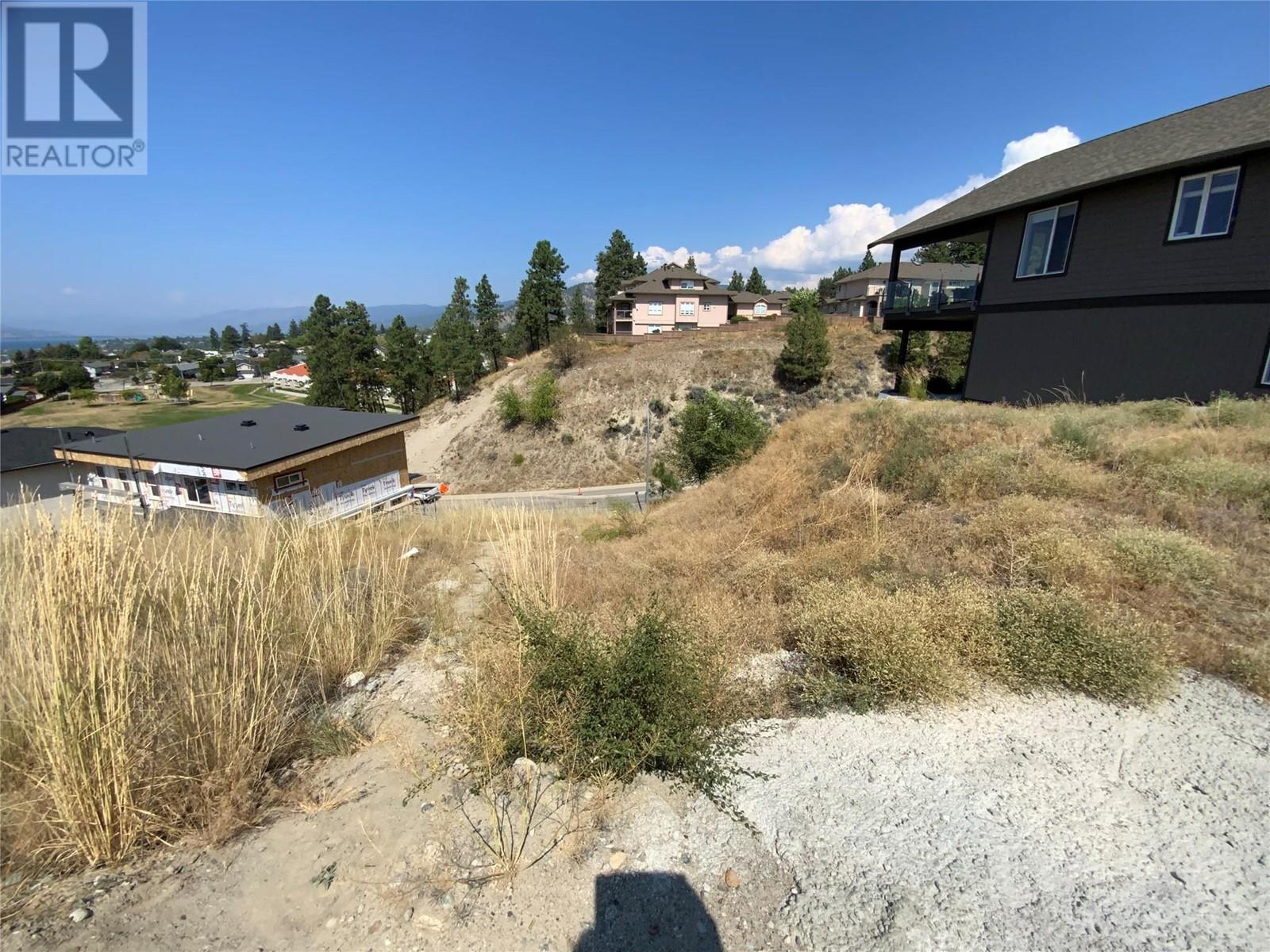 133 Timberstone Place, Penticton, British Columbia  V2A 0B5 - Photo 4 - 10322003