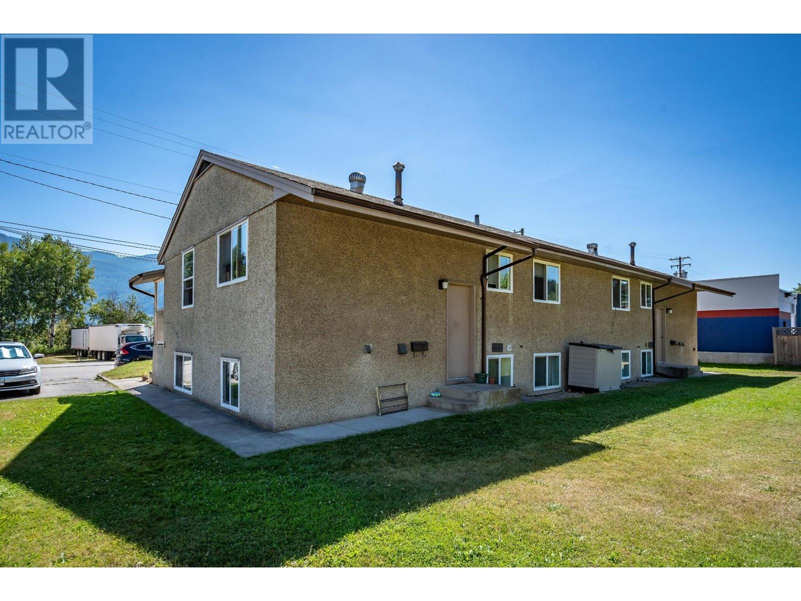 2250 6th Avenue, Castlegar, British Columbia  V1N 2V9 - Photo 49 - 2479062