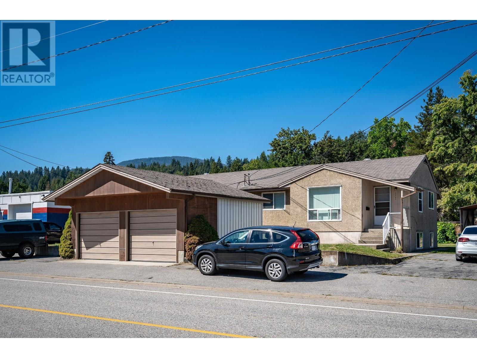 2250 6th Avenue, Castlegar, British Columbia  V1N 2V9 - Photo 5 - 2479062