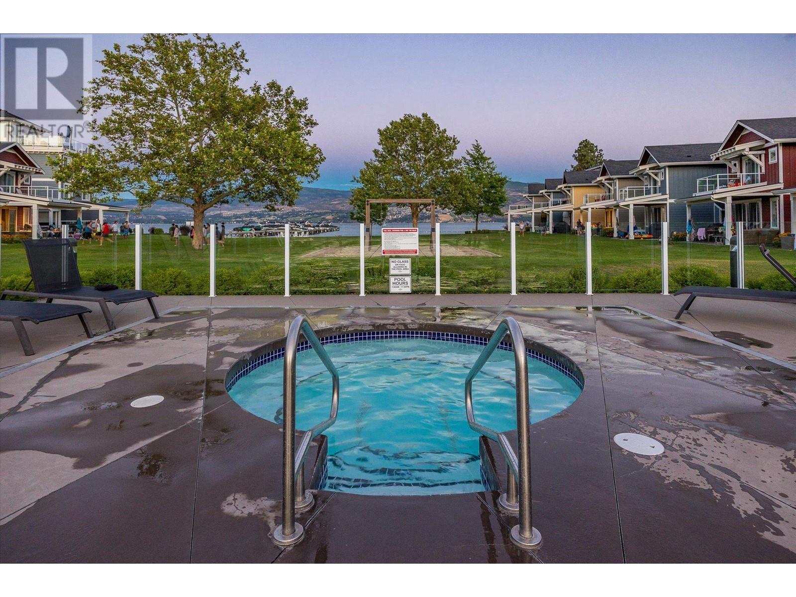 3750 West Bay Road Unit# 5, West Kelowna, British Columbia  V4T 2B8 - Photo 3 - 10320899