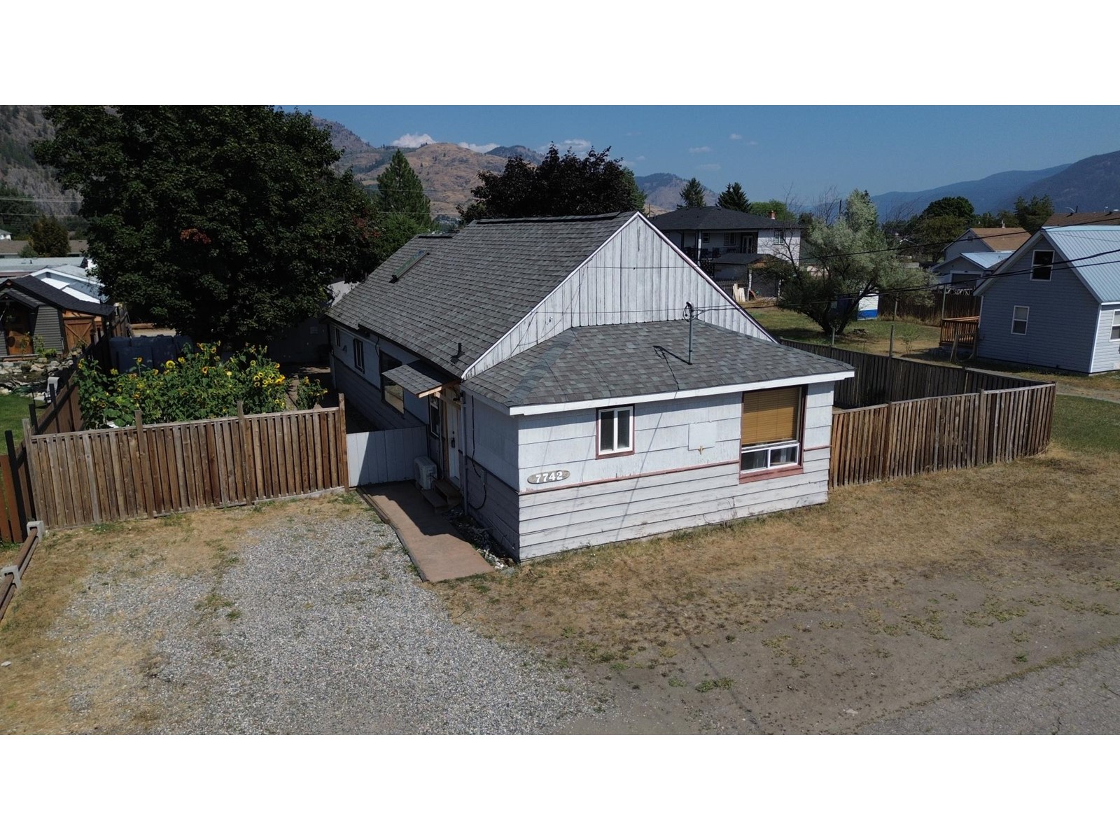 7742 22nd Street, Grand Forks, British Columbia  V0H 1H2 - Photo 2 - 2479056