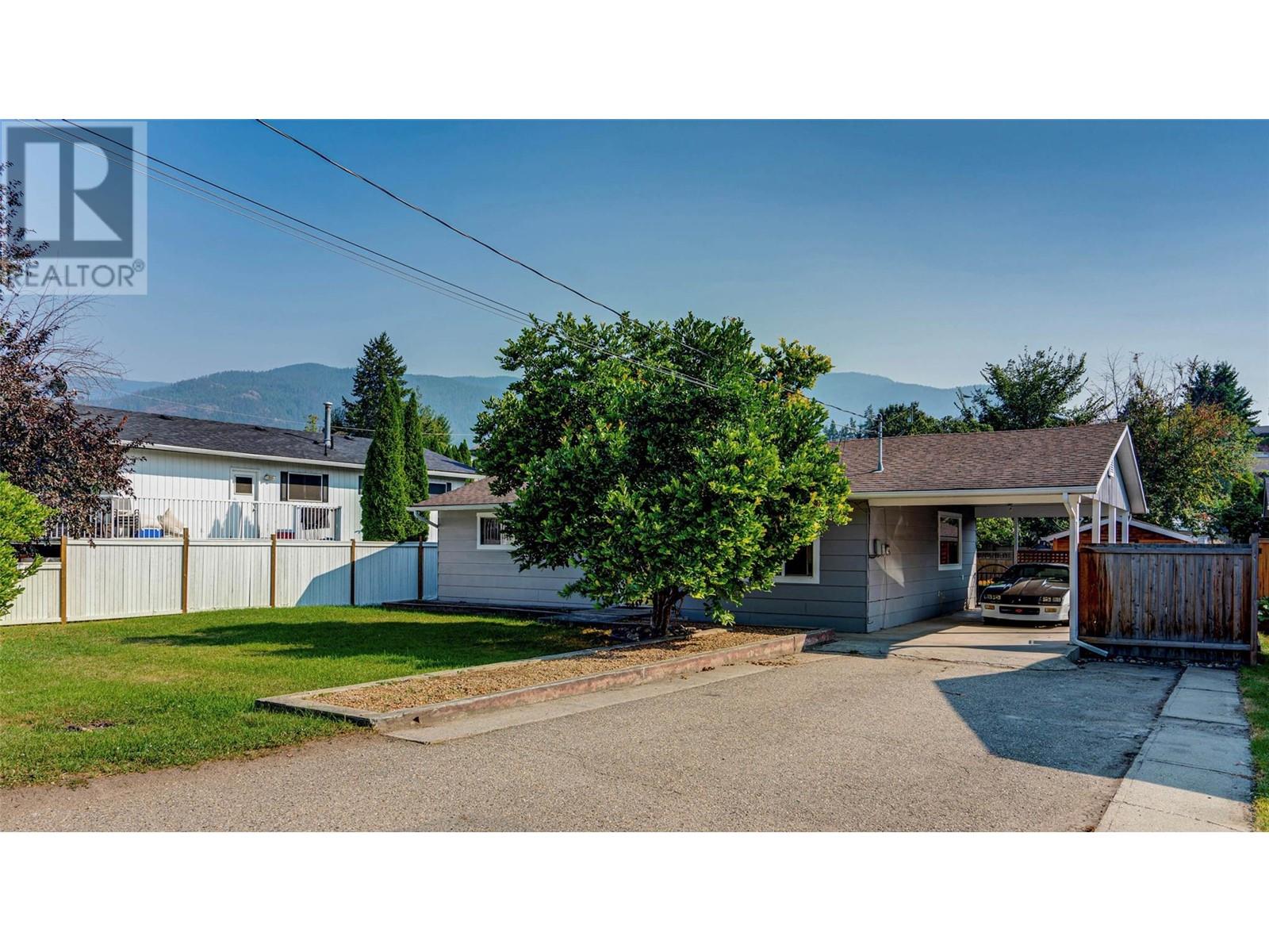 2255 Rosedale Avenue, Armstrong, British Columbia  V0E 1B1 - Photo 1 - 10322101