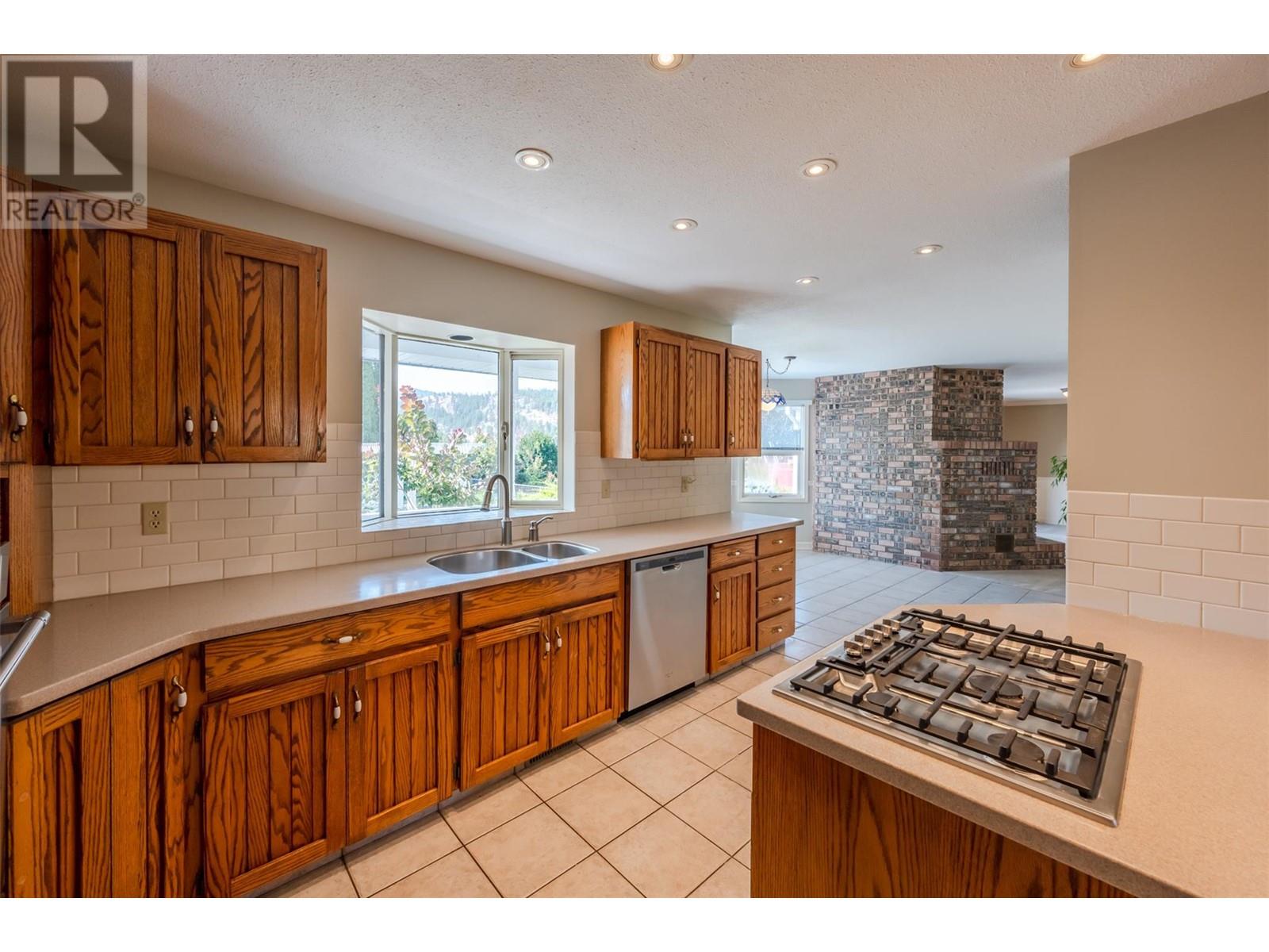 12021 Jones Flat Road, Summerland, British Columbia  V0H 1Z0 - Photo 10 - 10321828