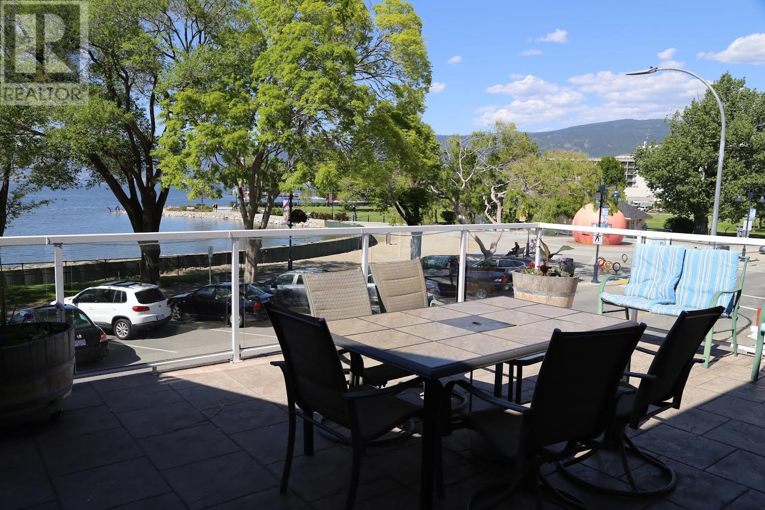 274 Lakeshore Drive W, Penticton, British Columbia  V2A 1B8 - Photo 9 - 10322250