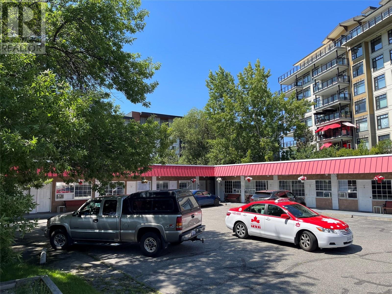 3355 Skaha Lake Road, Penticton, British Columbia  V2A 6G6 - Photo 12 - 10322264