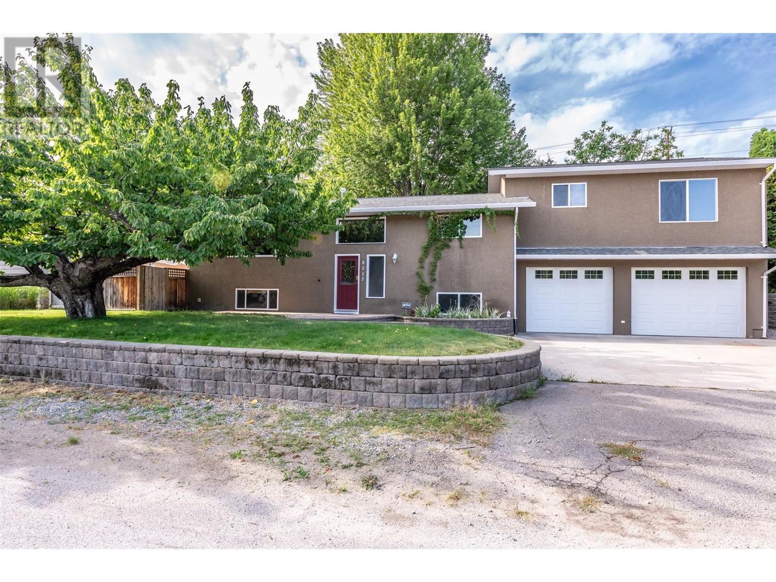 8517 Tomlin Street, Summerland, British Columbia  V0H 1Z4 - Photo 1 - 10322362