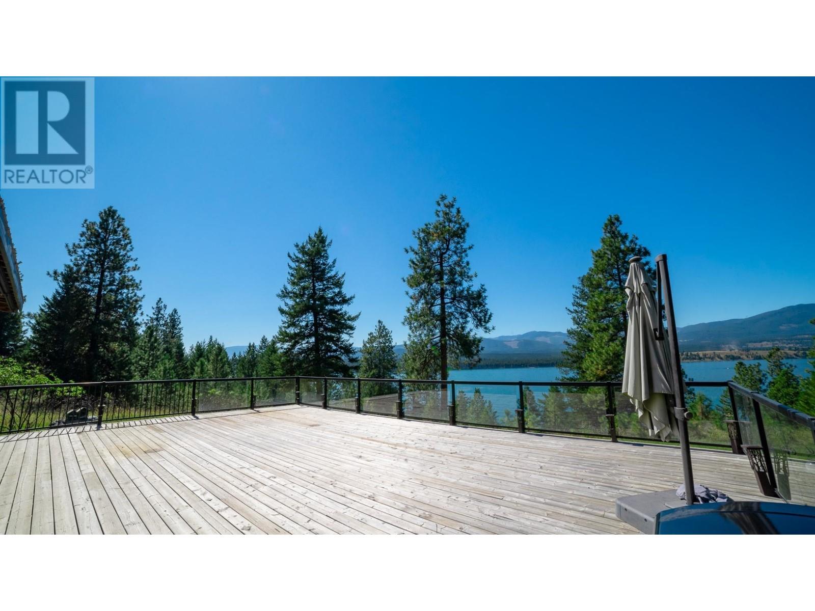 4250 Dorr West Road, Grasmere, British Columbia  V0B 1R0 - Photo 11 - 2479132