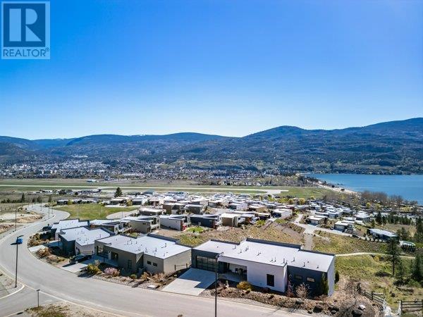 132 Skaha Hills Drive, Penticton, British Columbia  V2A 0B1 - Photo 2 - 10322387