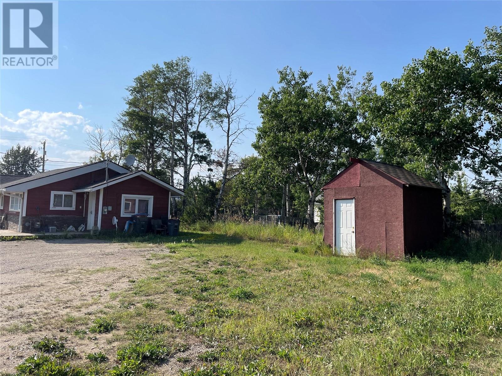 10744 17 Street, Dawson Creek, British Columbia  V1G 4C5 - Photo 4 - 10322444