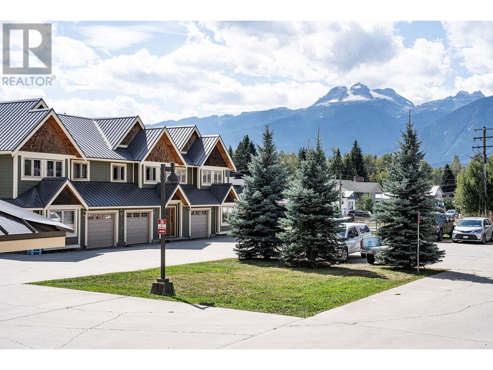 700 Center Street Unit# 10, Revelstoke, British Columbia  V0E 2S0 - Photo 6 - 10321925