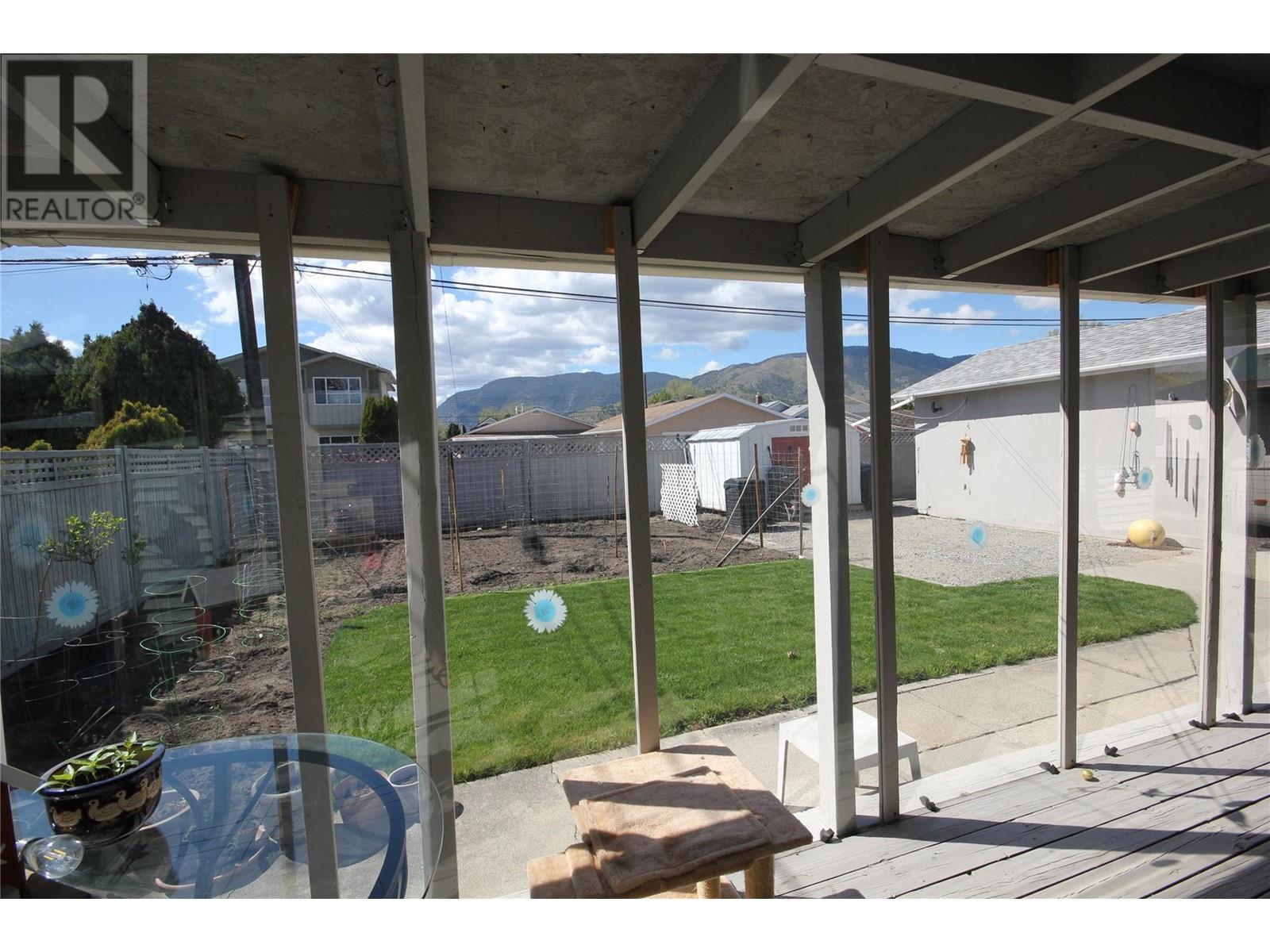 402 Conklin Avenue, Penticton, British Columbia  V2A 2T4 - Photo 7 - 10322605