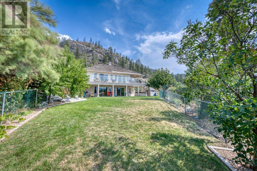 113 Christie Mountain Lane, Okanagan Falls, British Columbia  V0H 1R3 - Photo 10 - 10322657