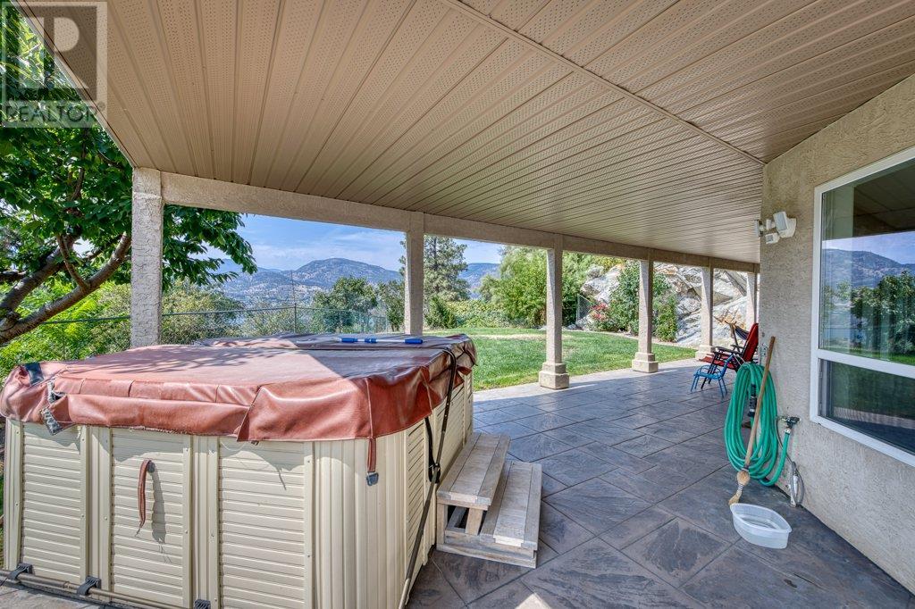 113 Christie Mountain Lane, Okanagan Falls, British Columbia  V0H 1R3 - Photo 12 - 10322657