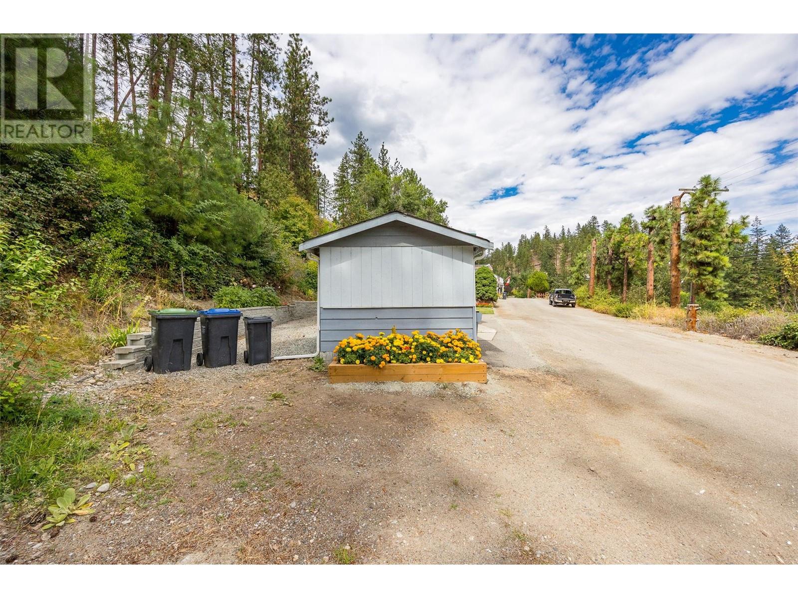 6711 Highway 97 S Unit# 32, Peachland, British Columbia  V0H 1X9 - Photo 32 - 10322696