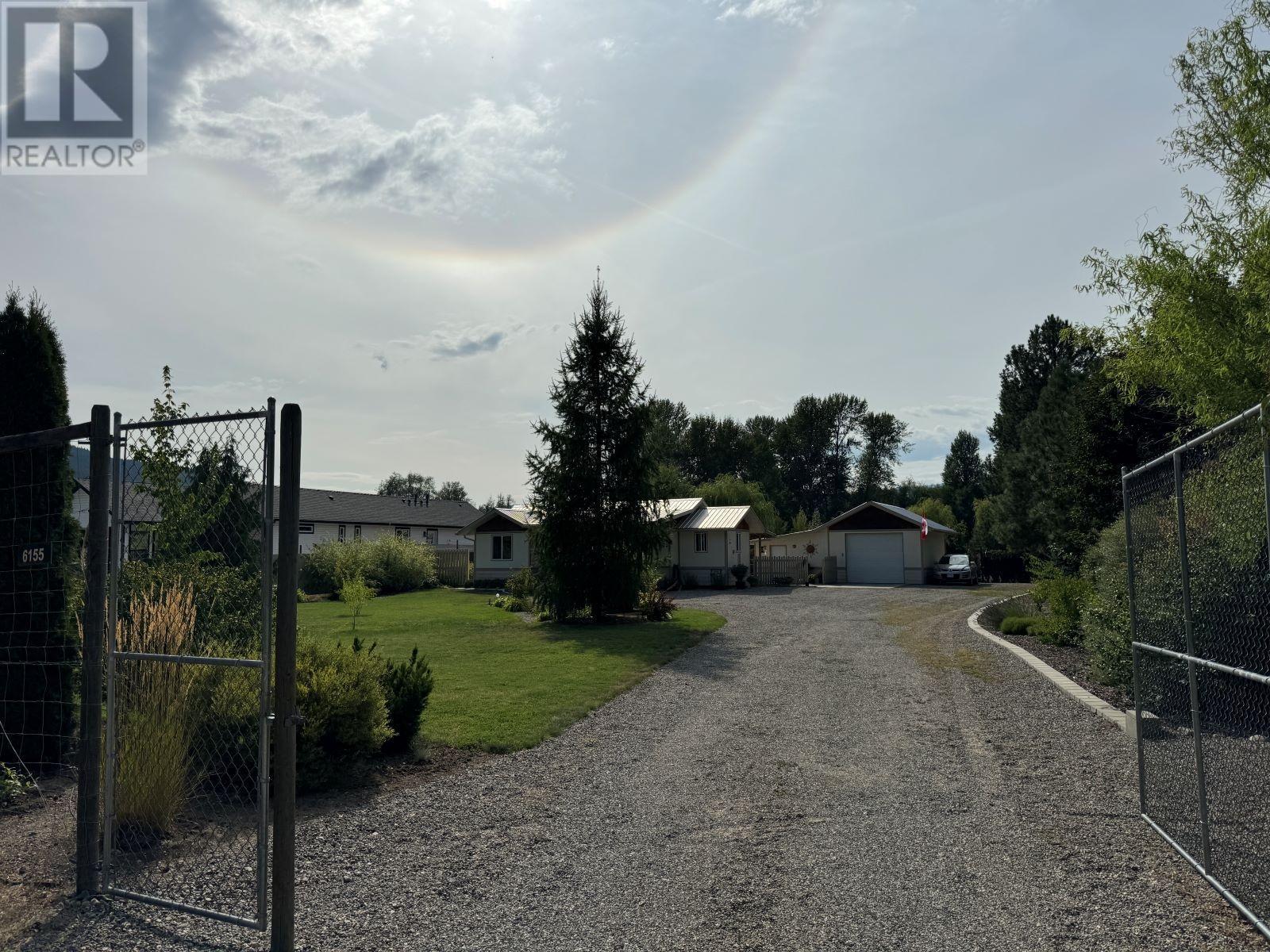 6155 12th Street, Grand Forks, British Columbia  V0H 1H0 - Photo 27 - 2479257