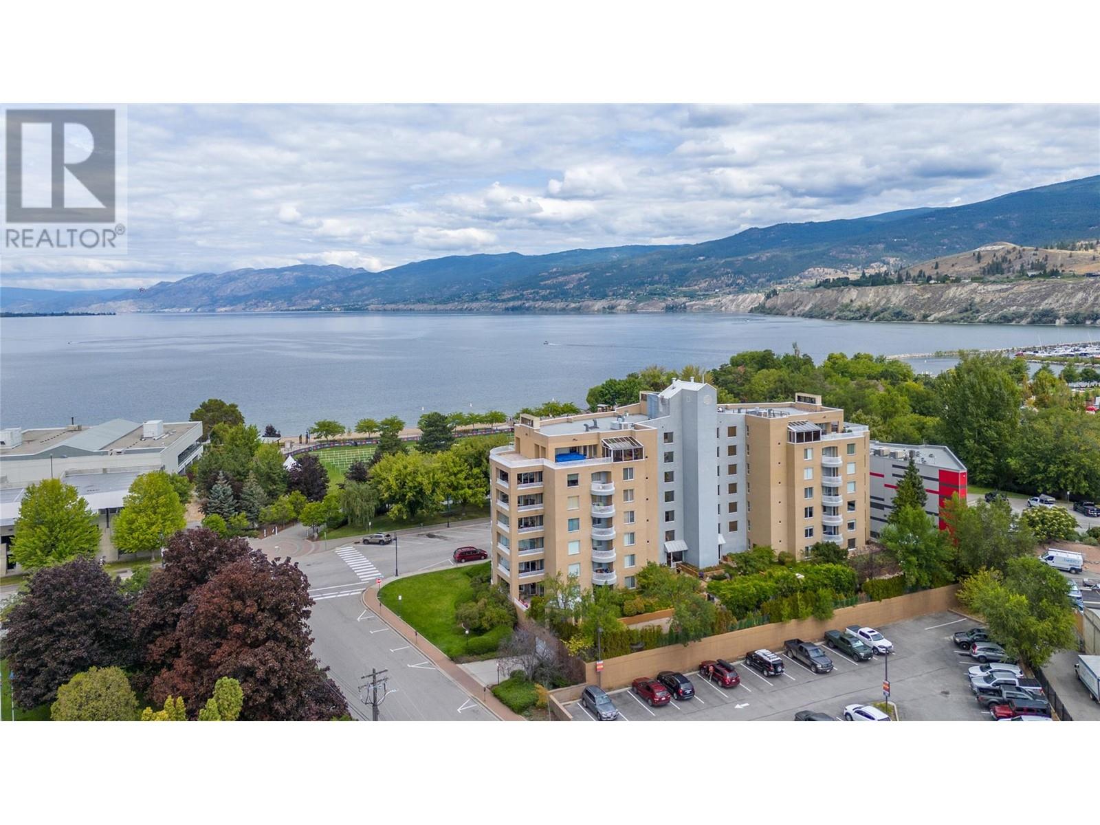 86 Lakeshore Drive Unit# 304, Penticton, British Columbia  V2A 1B5 - Photo 1 - 10322856