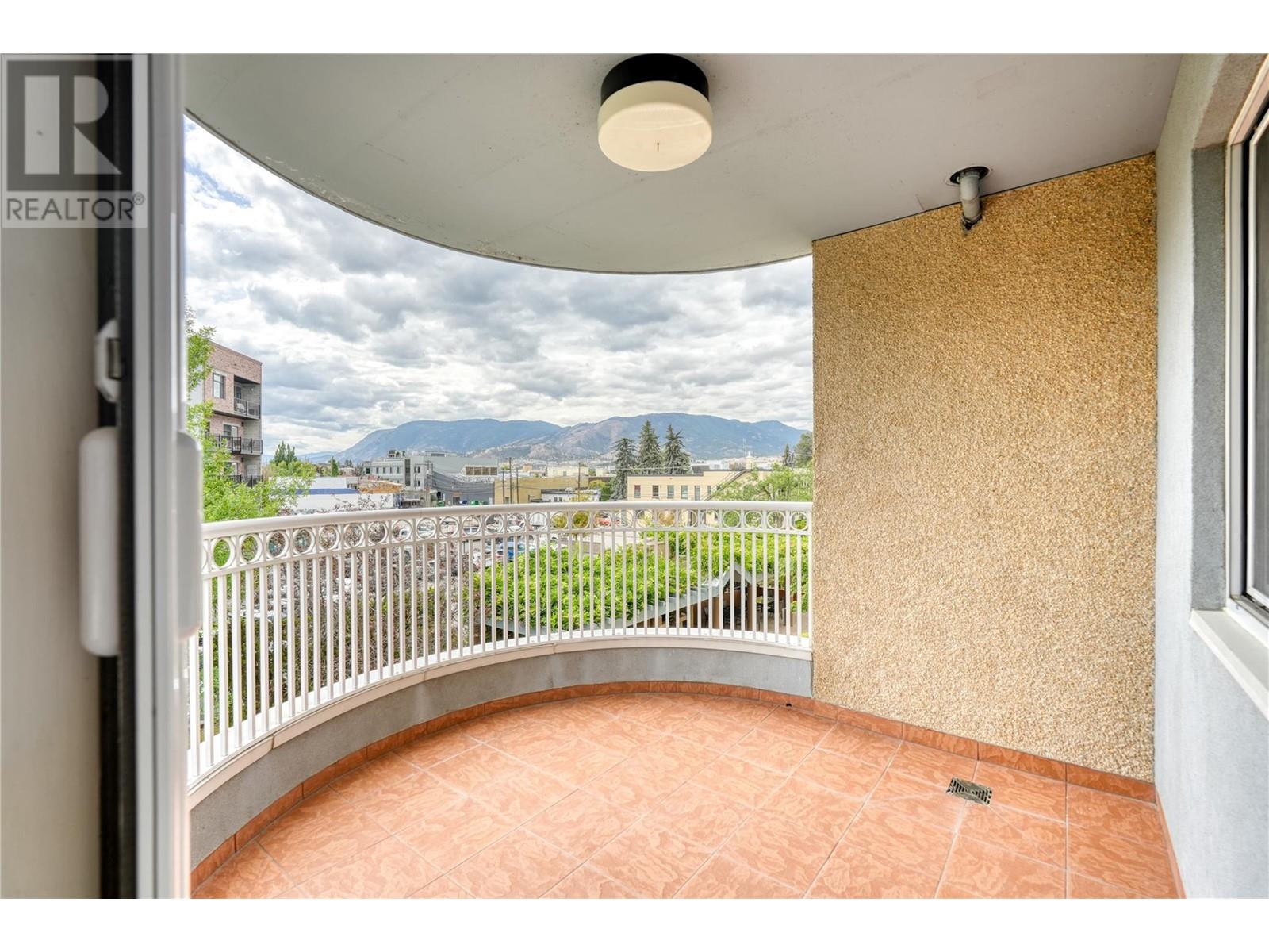 86 Lakeshore Drive Unit# 304, Penticton, British Columbia  V2A 1B5 - Photo 15 - 10322856