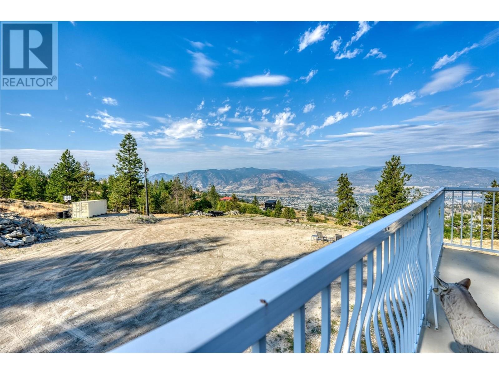 2063 Carmi Road, Penticton, British Columbia  V2A 8V5 - Photo 12 - 10322902