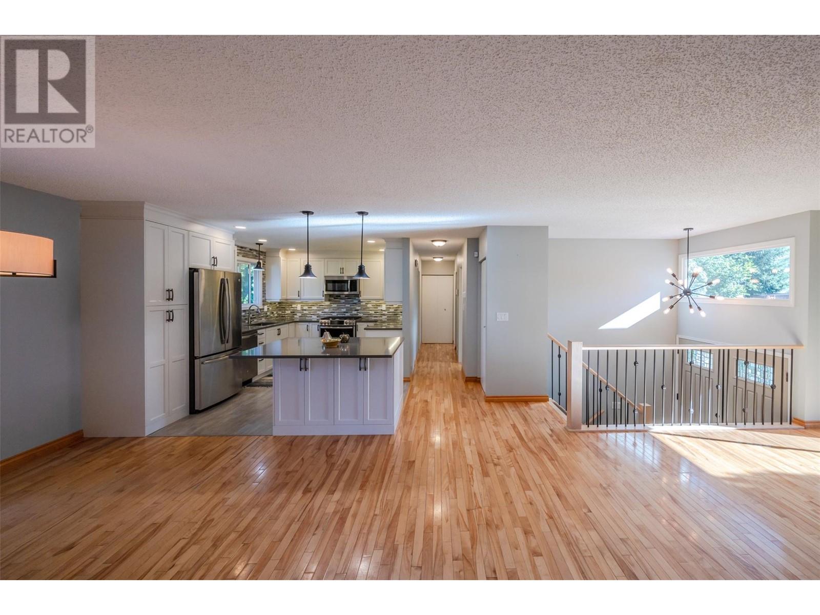 188 Forestbrook Place, Penticton, British Columbia  V2A 7B9 - Photo 7 - 10323018