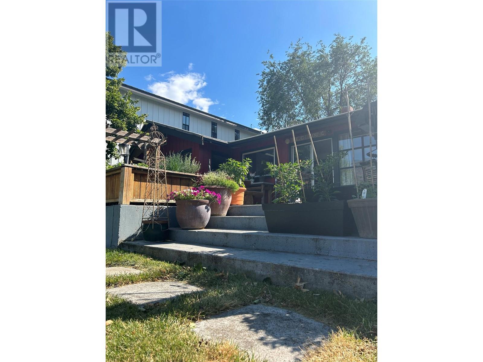 10617 81st Street, Osoyoos, British Columbia  V0H 1V2 - Photo 14 - 10323048