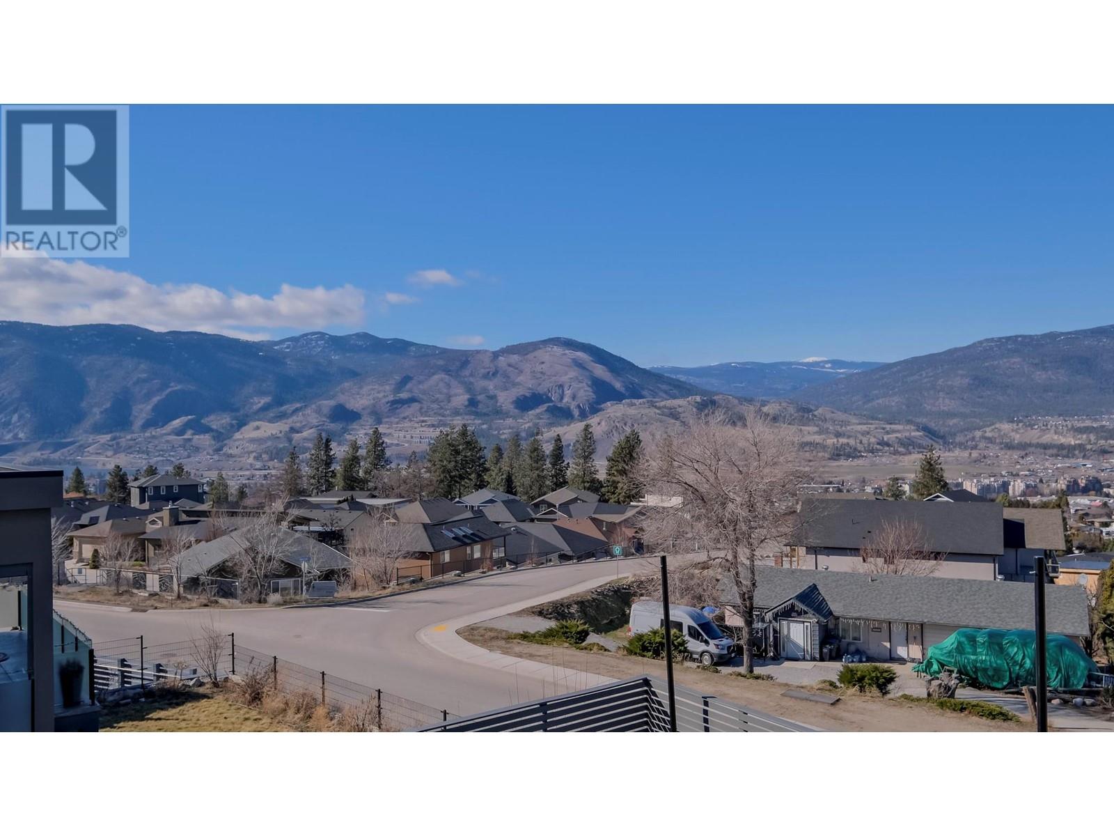 182 Avery Place, Penticton, British Columbia  V2A 0B4 - Photo 35 - 10323207