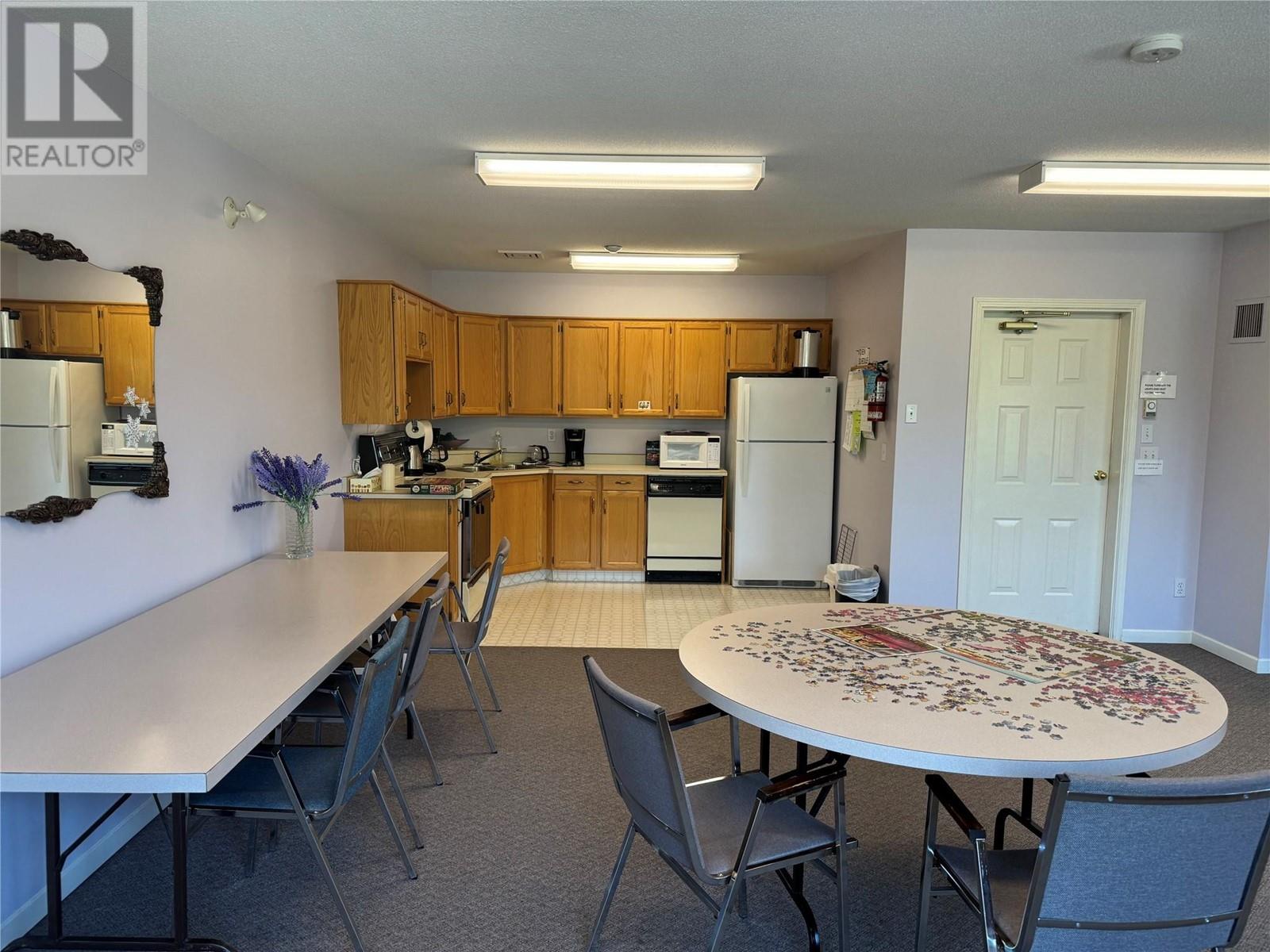 945 Lawrence Avenue Unit# 104, Kelowna, British Columbia  V1Y 6M3 - Photo 35 - 10323180