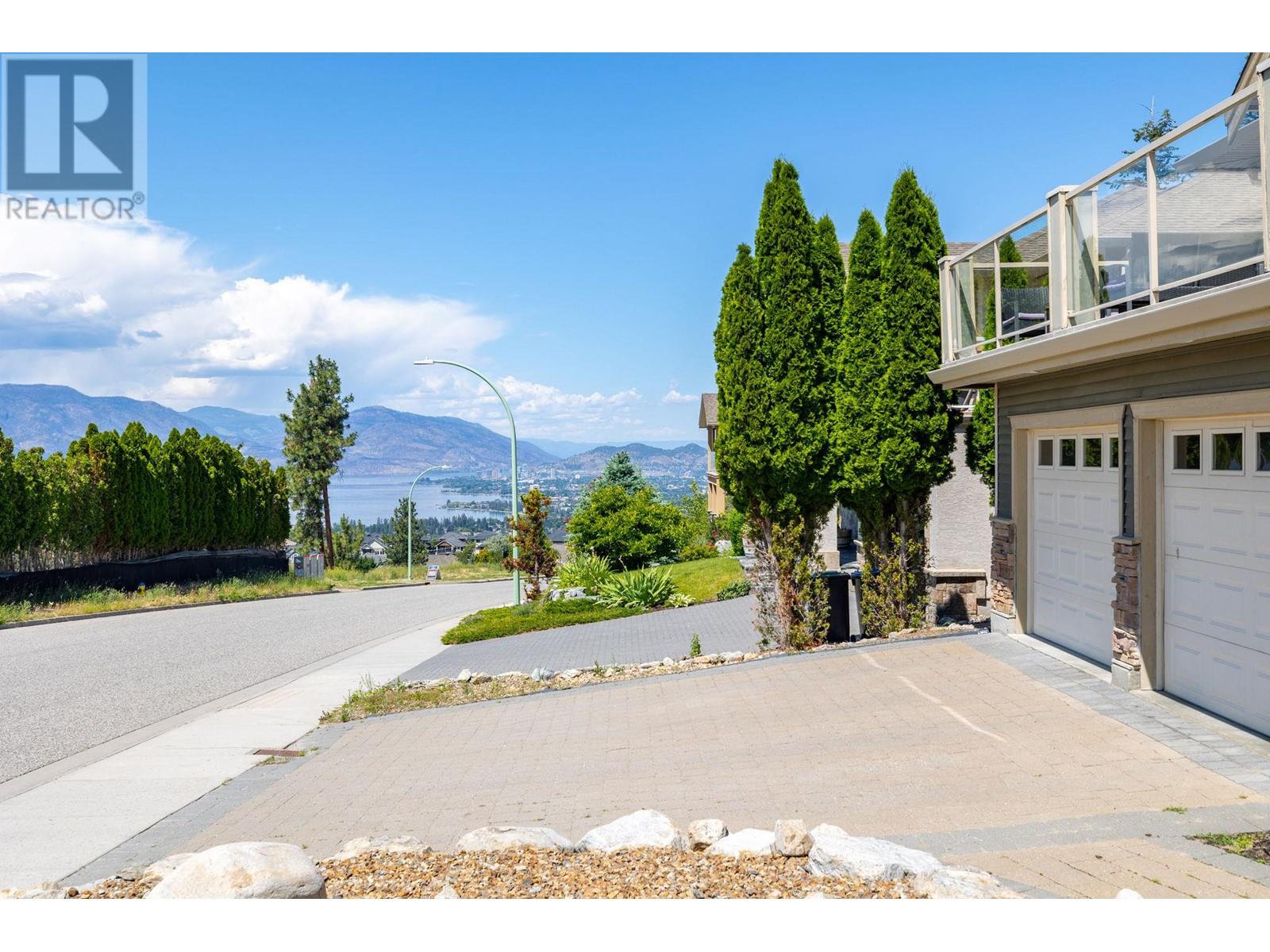 5169 South Ridge Drive, Kelowna, British Columbia  V1W 4Z4 - Photo 2 - 10323275