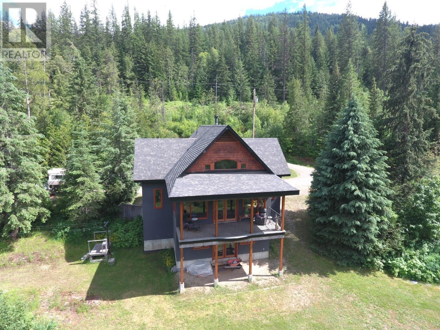 4087 3b Highway, Ross Spur, British Columbia  V0G 1L1 - Photo 1 - 2479413