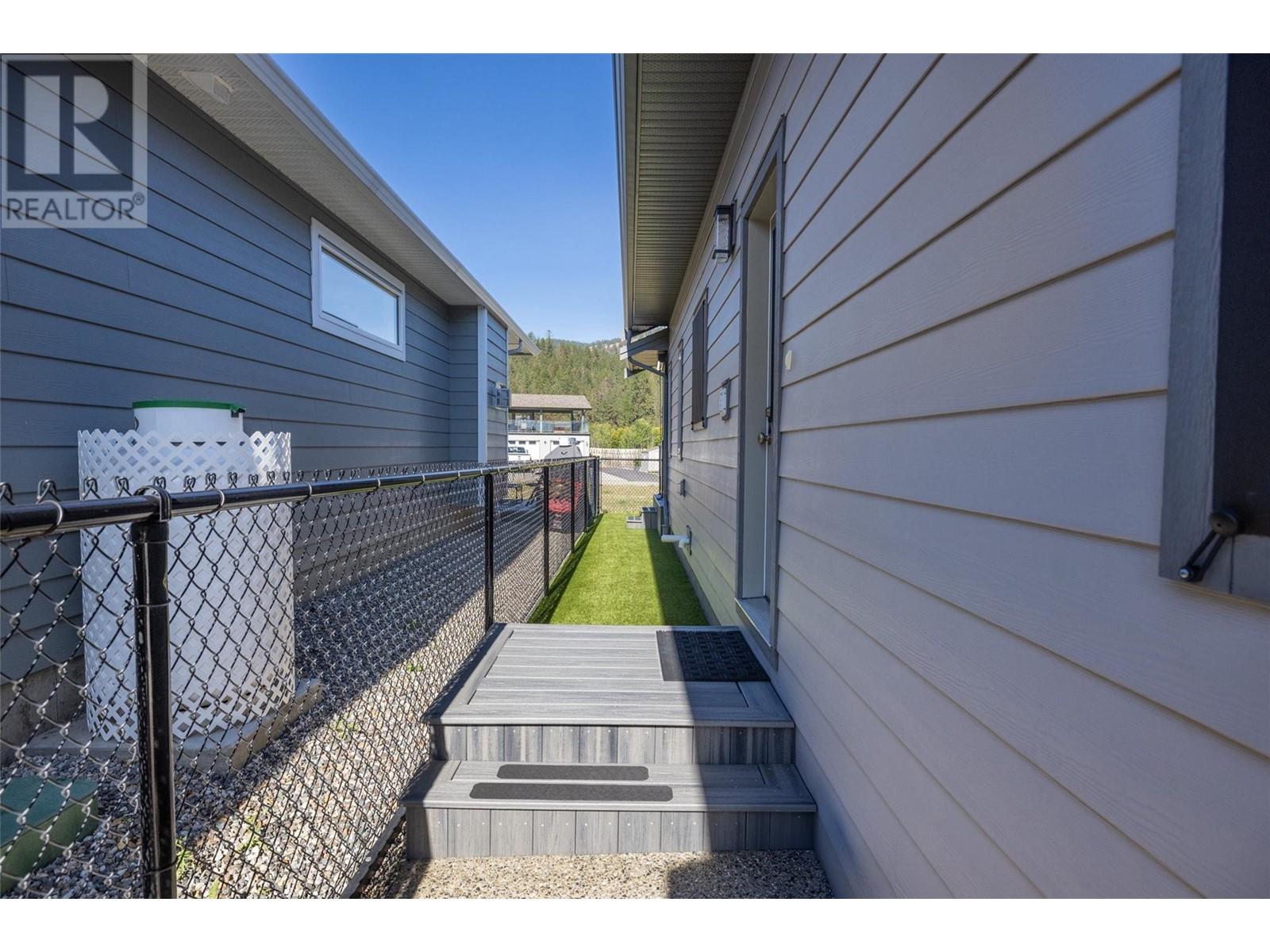 613 Nighthawk Avenue, Vernon, British Columbia  V1H 2A1 - Photo 37 - 10323550