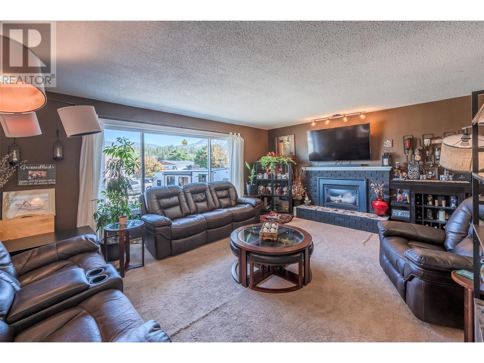 178 Beatty Court, Penticton, British Columbia  V2A 7E8 - Photo 6 - 10323647