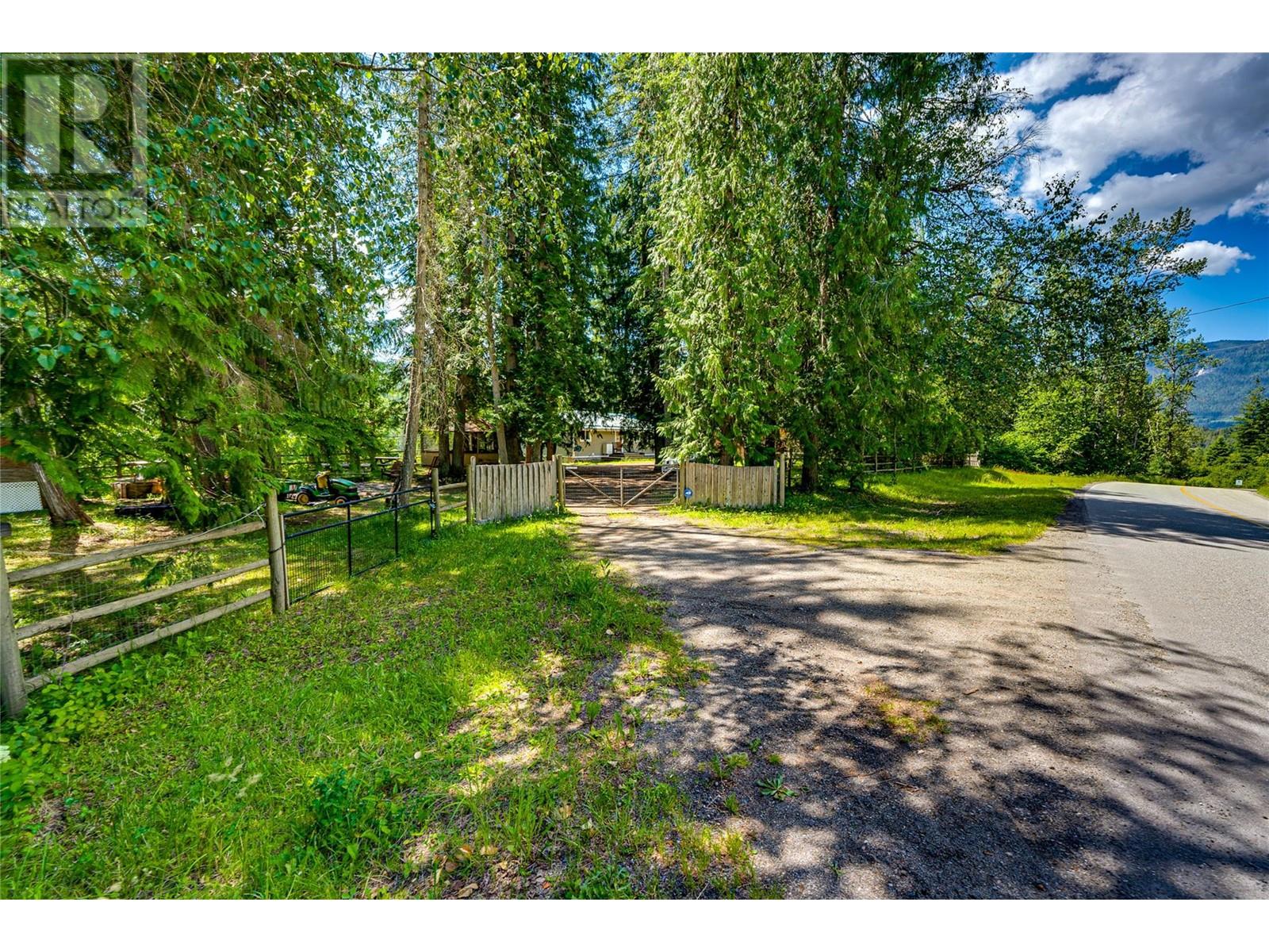 2888 Mabel Lake Road, Enderby, British Columbia  V0E 1V5 - Photo 27 - 10323650