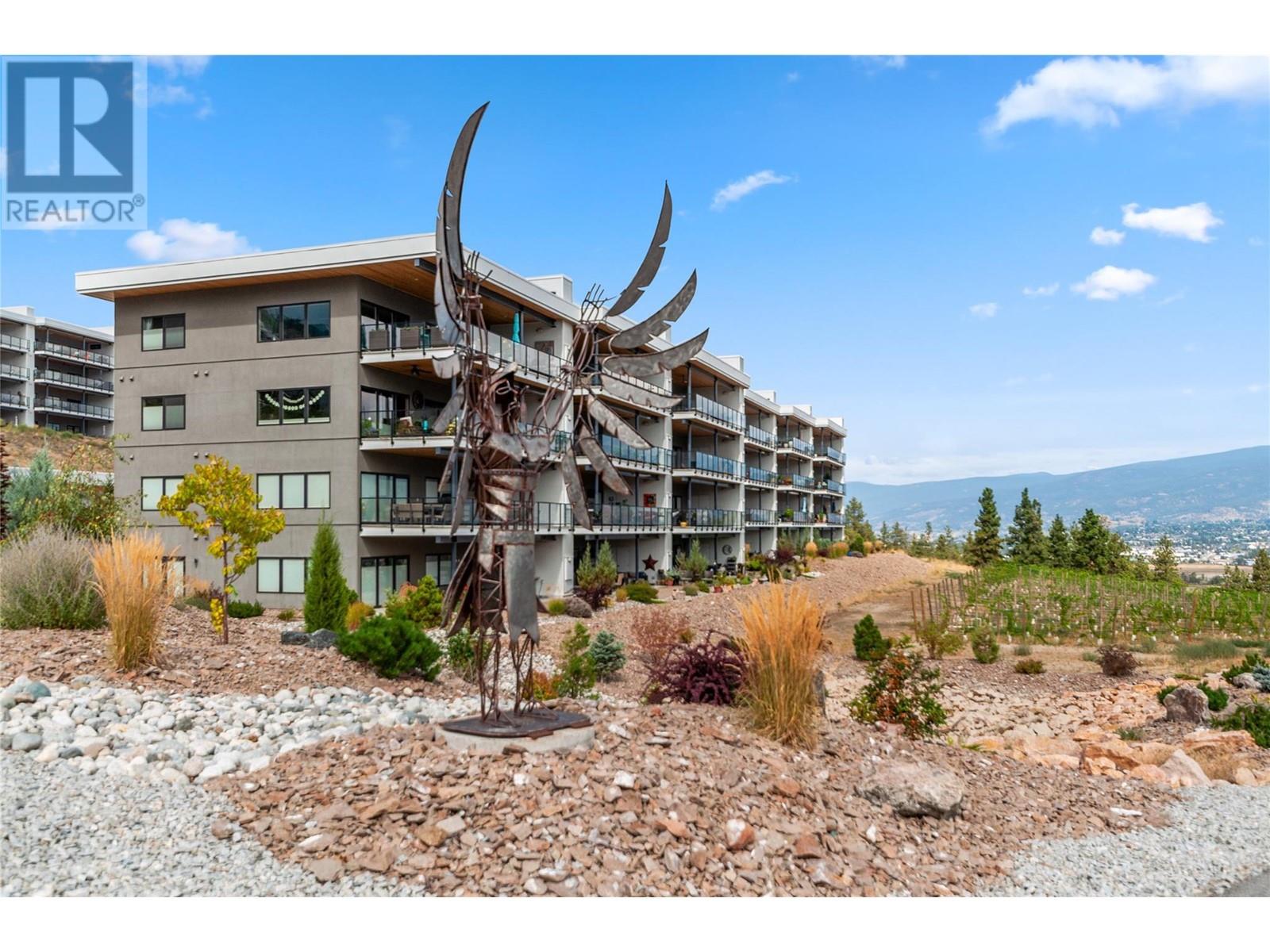 100 Vista Way Unit# 112, Penticton, British Columbia  V2A 0B3 - Photo 1 - 10323690