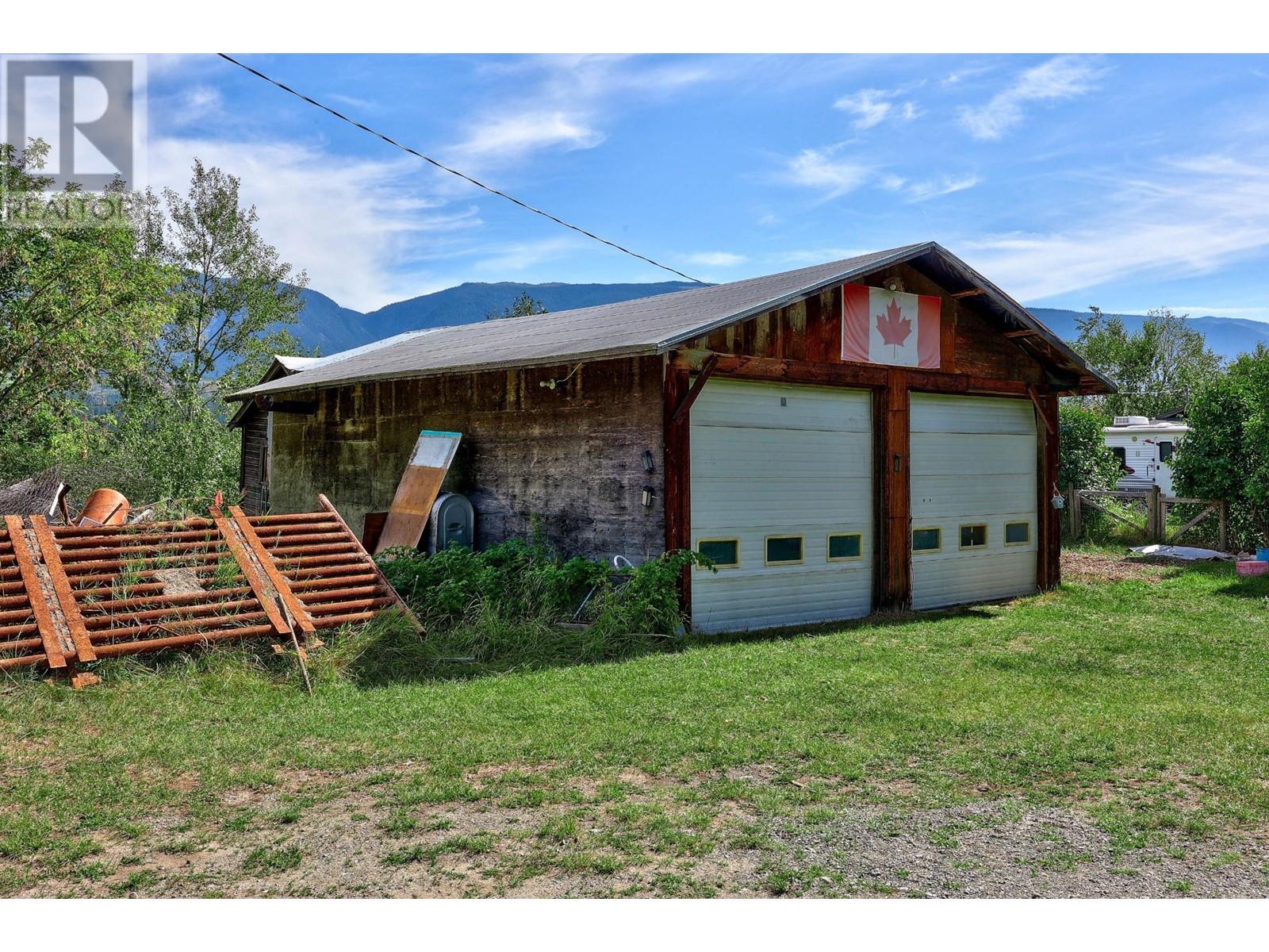 8572 Yellowhead  S Highway, Little Fort, British Columbia  V0E 2C0 - Photo 37 - 180816