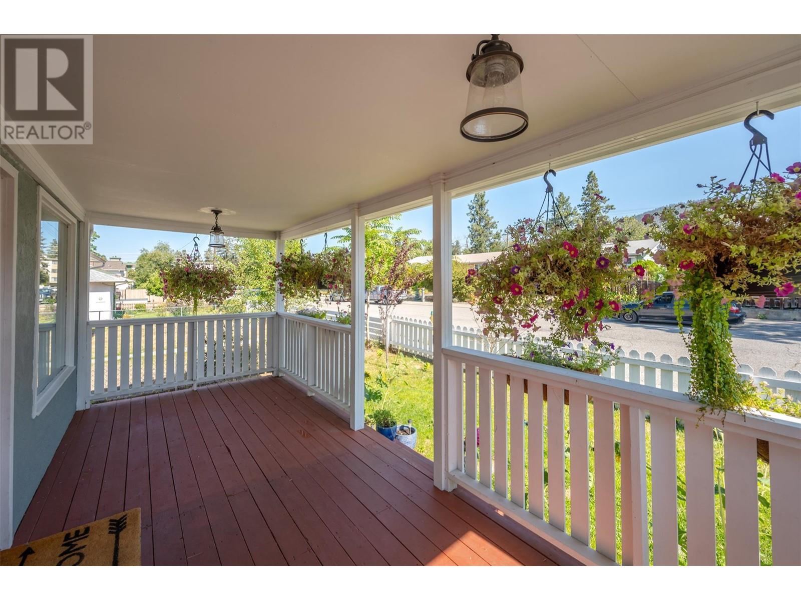 1011 Kilwinning Street, Penticton, British Columbia  V2A 4N8 - Photo 36 - 10323734