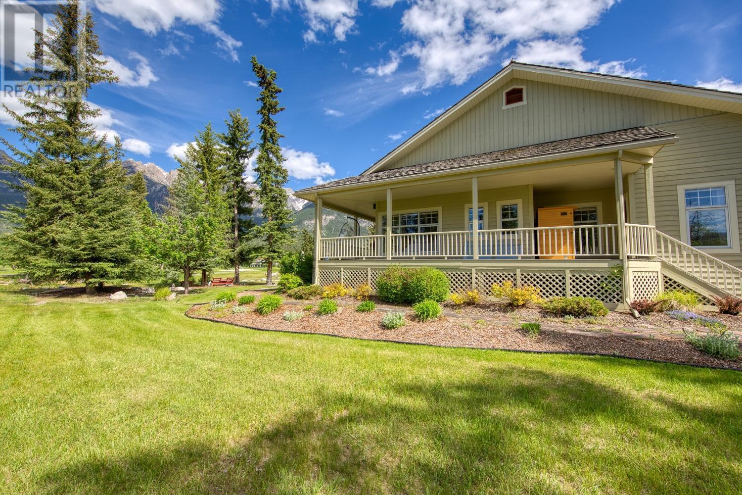 5090 Riverside Drive, Fairmont Hot Springs, British Columbia  V0B 1L1 - Photo 48 - 2479476