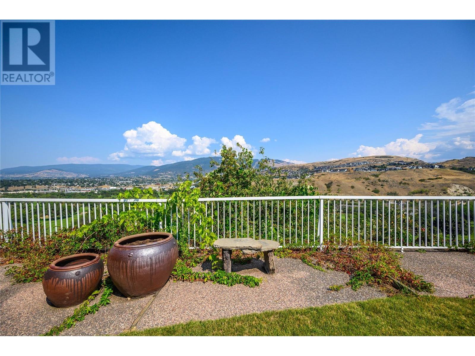 305 Country Estate Place, Vernon, British Columbia  V1B 2W7 - Photo 5 - 10323657