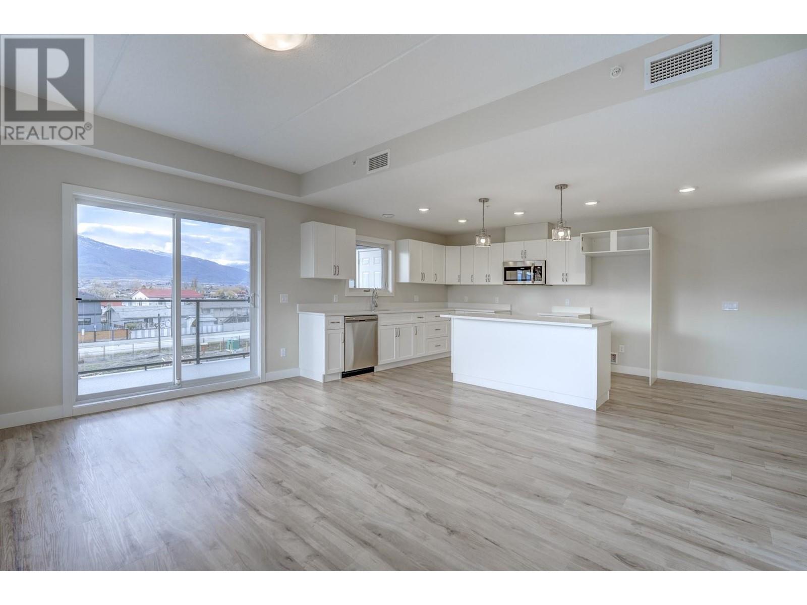 5620 51st Street Unit# 307, Osoyoos, British Columbia  V0H 1V6 - Photo 10 - 10323749