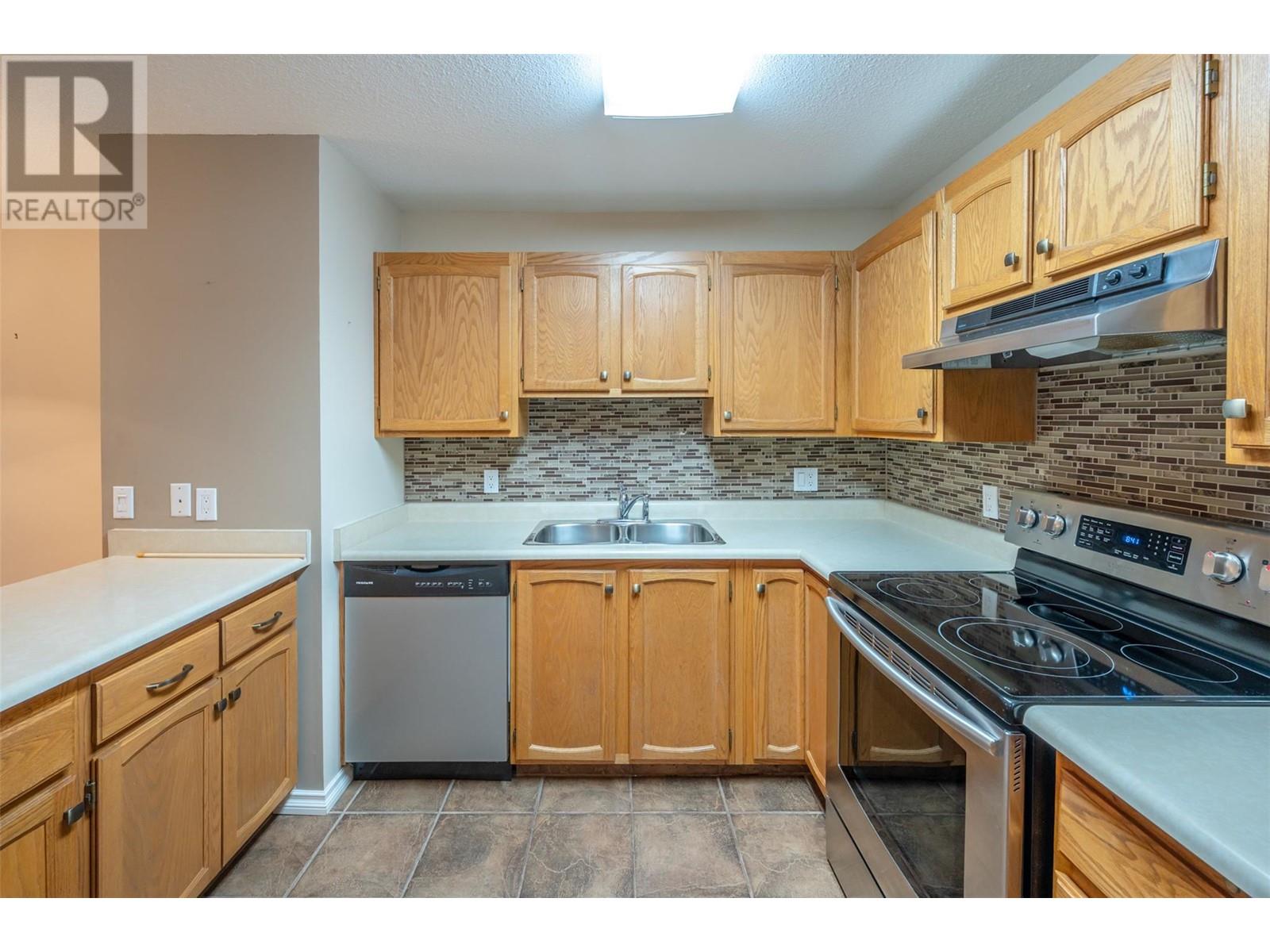 187 Warren Avenue W Unit# 206, Penticton, British Columbia  V2A 3N1 - Photo 6 - 10323880