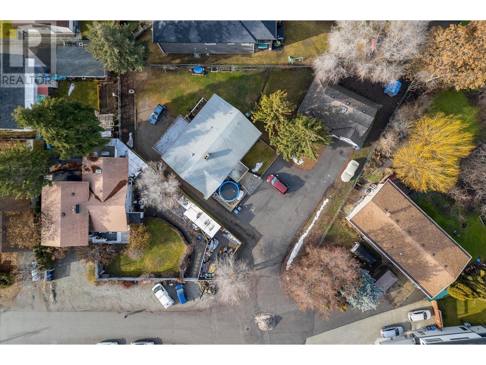 1402 / 1404 Inkar Road Lot# 1 & 2, Kelowna, British Columbia  V1Y 8H7 - Photo 2 - 10321955