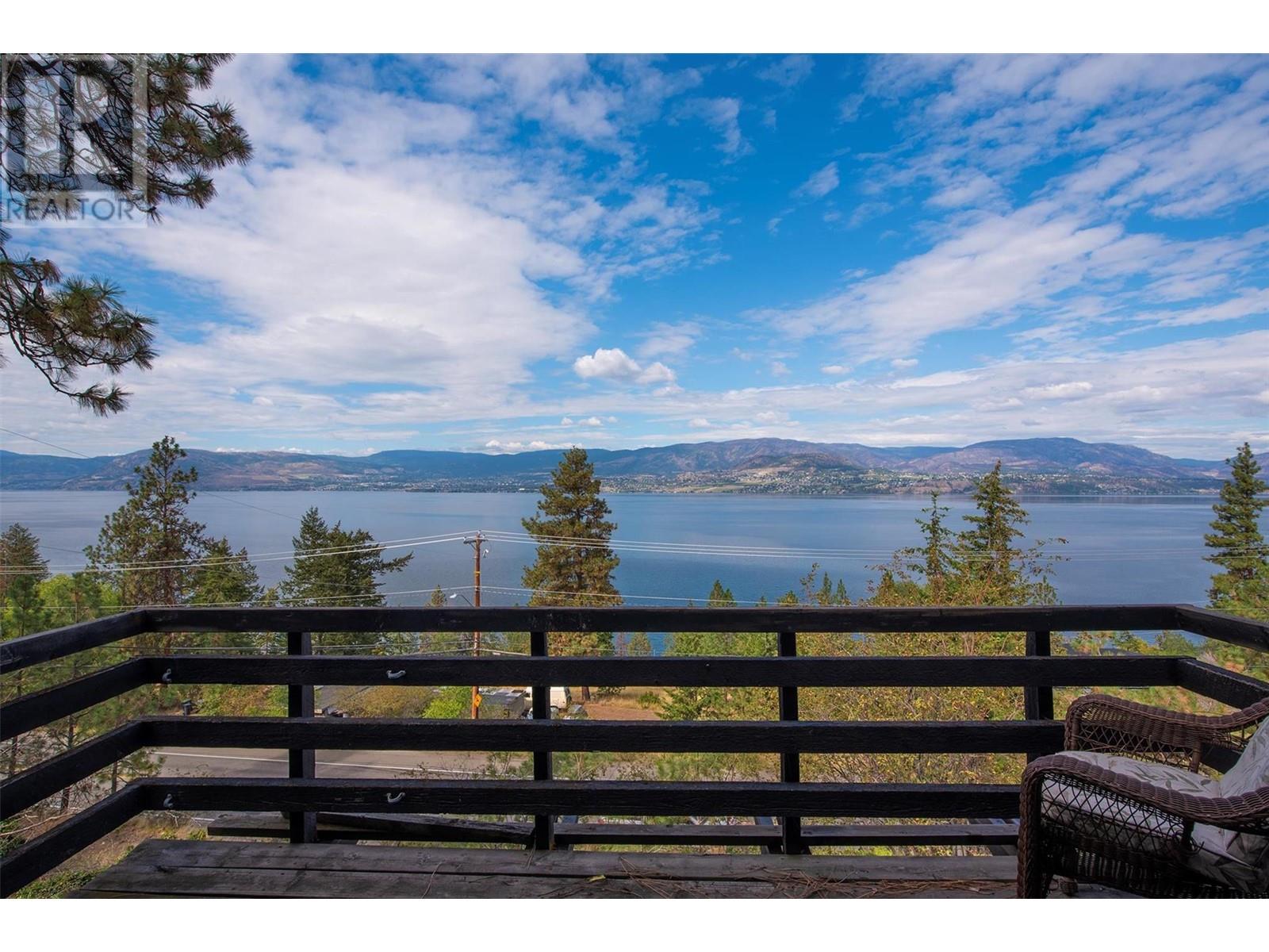 402 Viewcrest Road, Kelowna, British Columbia  V1W 4J8 - Photo 16 - 10324158