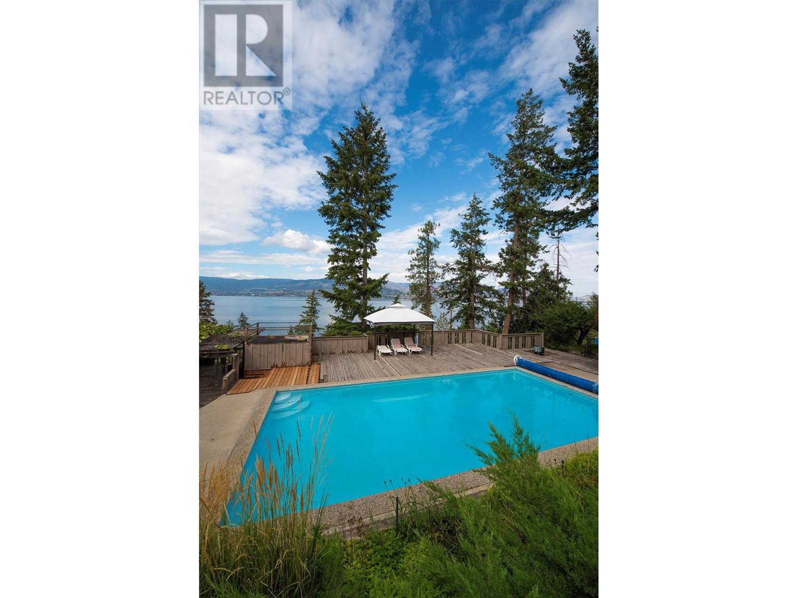 402 Viewcrest Road, Kelowna, British Columbia  V1W 4J8 - Photo 44 - 10324158